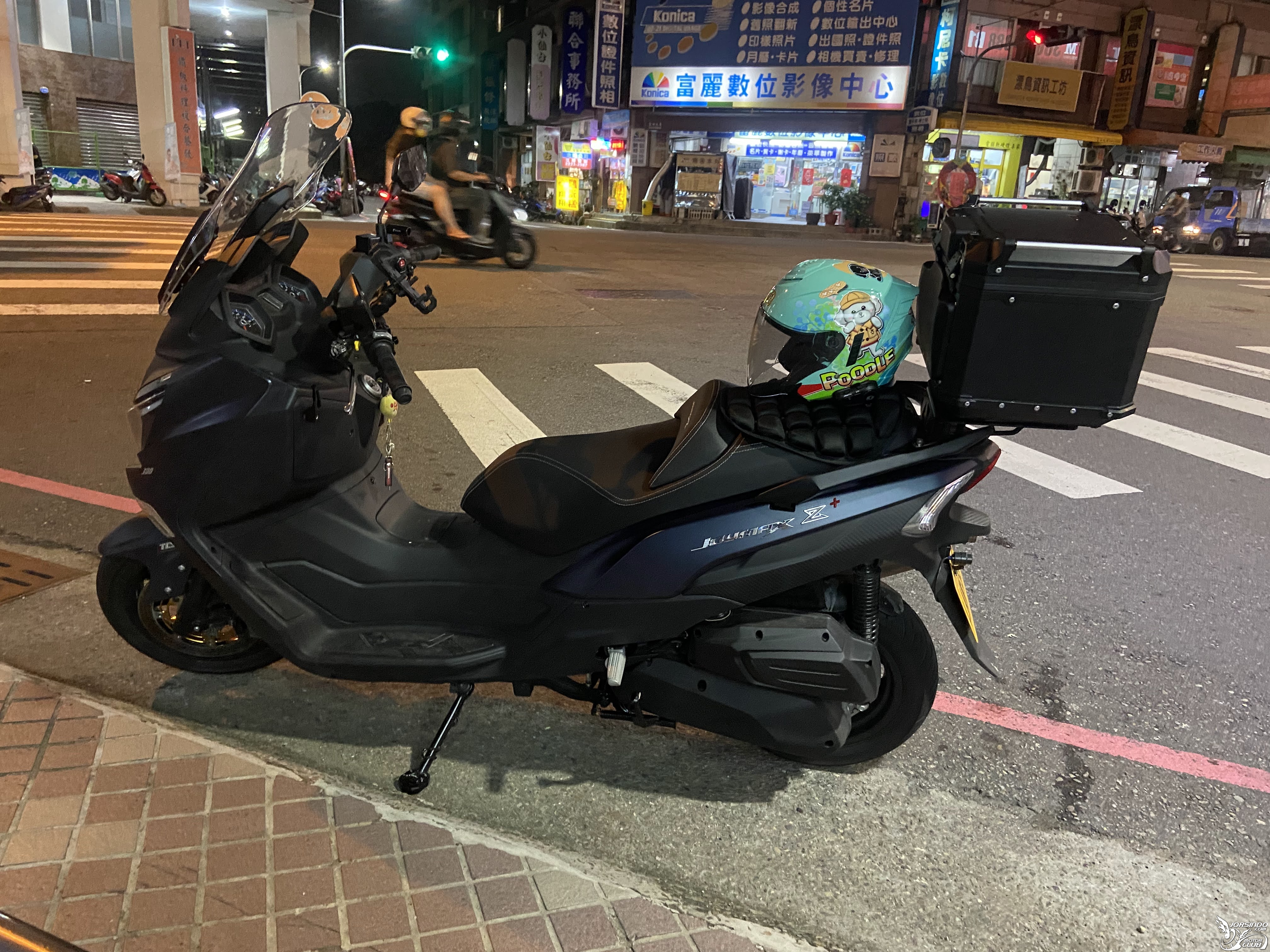 SYM Joymax Z+ 入手三個月小心得 (圖多慎入7885|小老婆汽機車資訊網