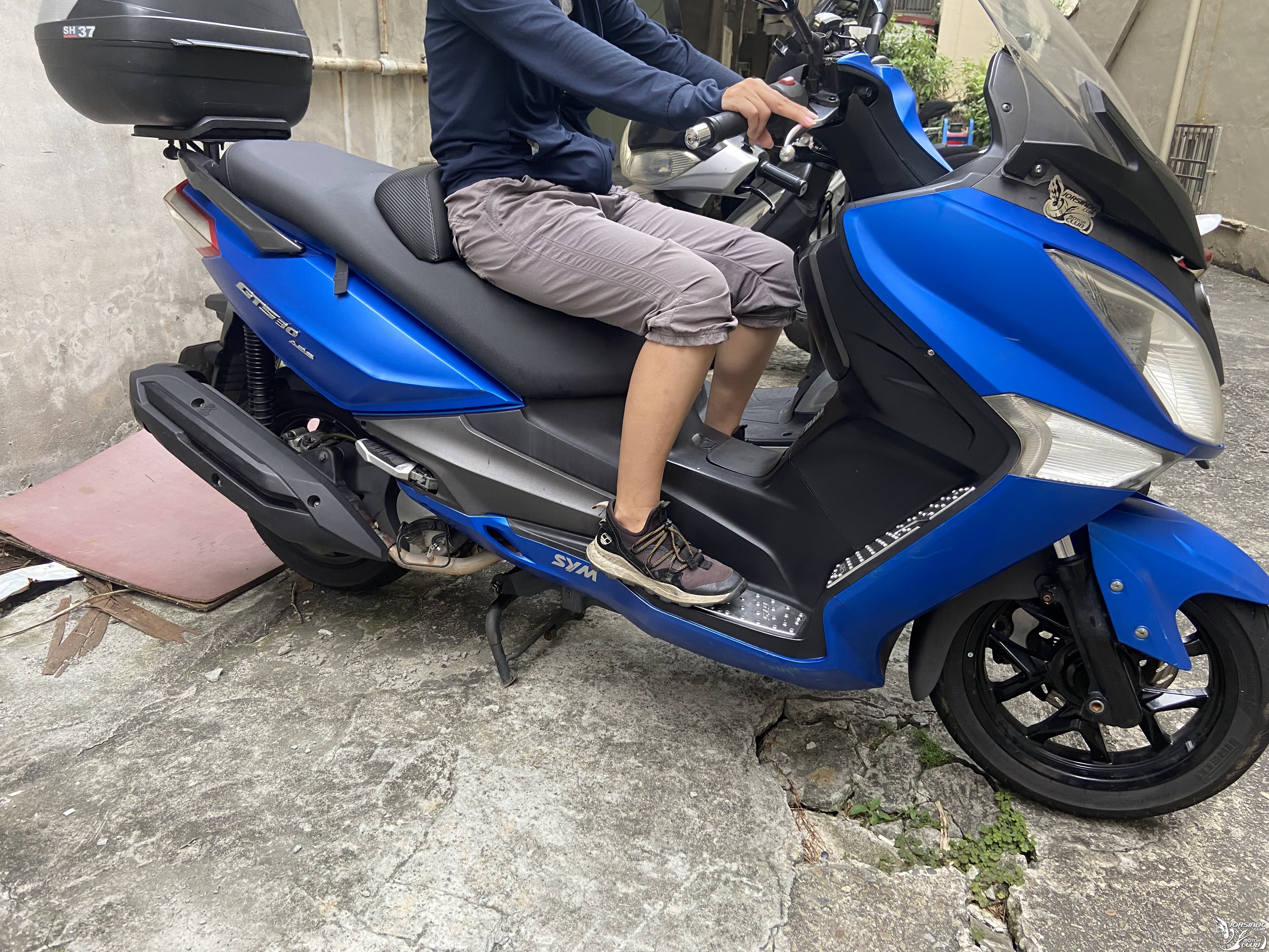 SYM Joymax Z+ 入手三個月小心得 (圖多慎入2261|小老婆汽機車資訊網