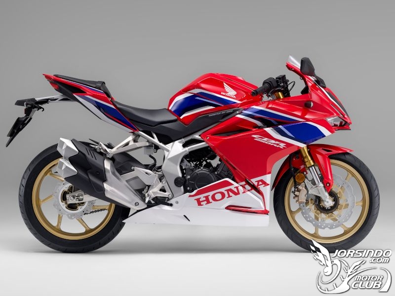 【推薦三款】適合賽道騎乘的250cc 運動車款727|小老婆汽機車資訊網