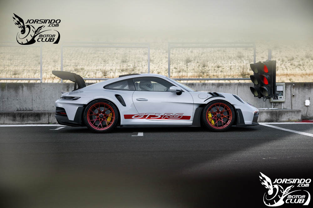 新台幣1,223萬元起、525PS出力！Porsche 911 GT3 RS發表4839|Porsche,911,911 GT3 RS,DRS可變尾翼,Weissach套件小老婆汽機車資訊網