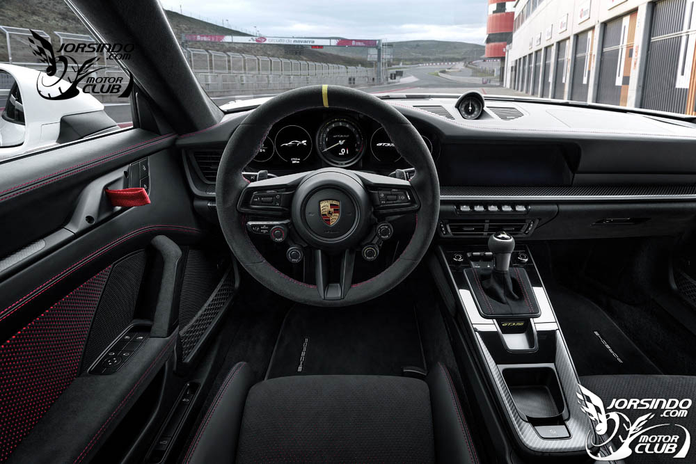 新台幣1,223萬元起、525PS出力！Porsche 911 GT3 RS發表2502|Porsche,911,911 GT3 RS,DRS可變尾翼,Weissach套件小老婆汽機車資訊網
