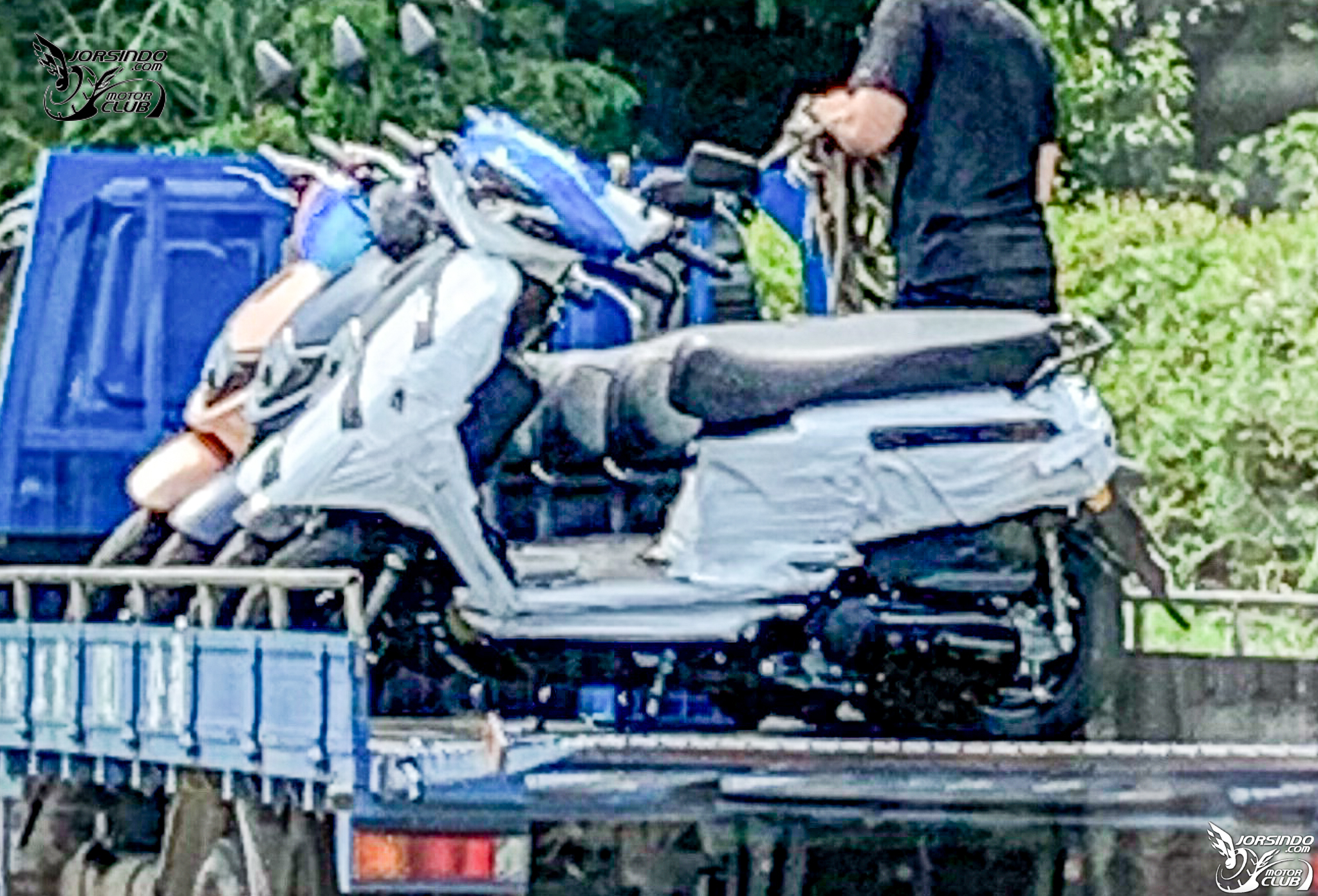 SUZUKI 新款小車間諜車曝光！外觀像是 eReady 跟 Saluto 合體？2856|小老婆汽機車資訊網
