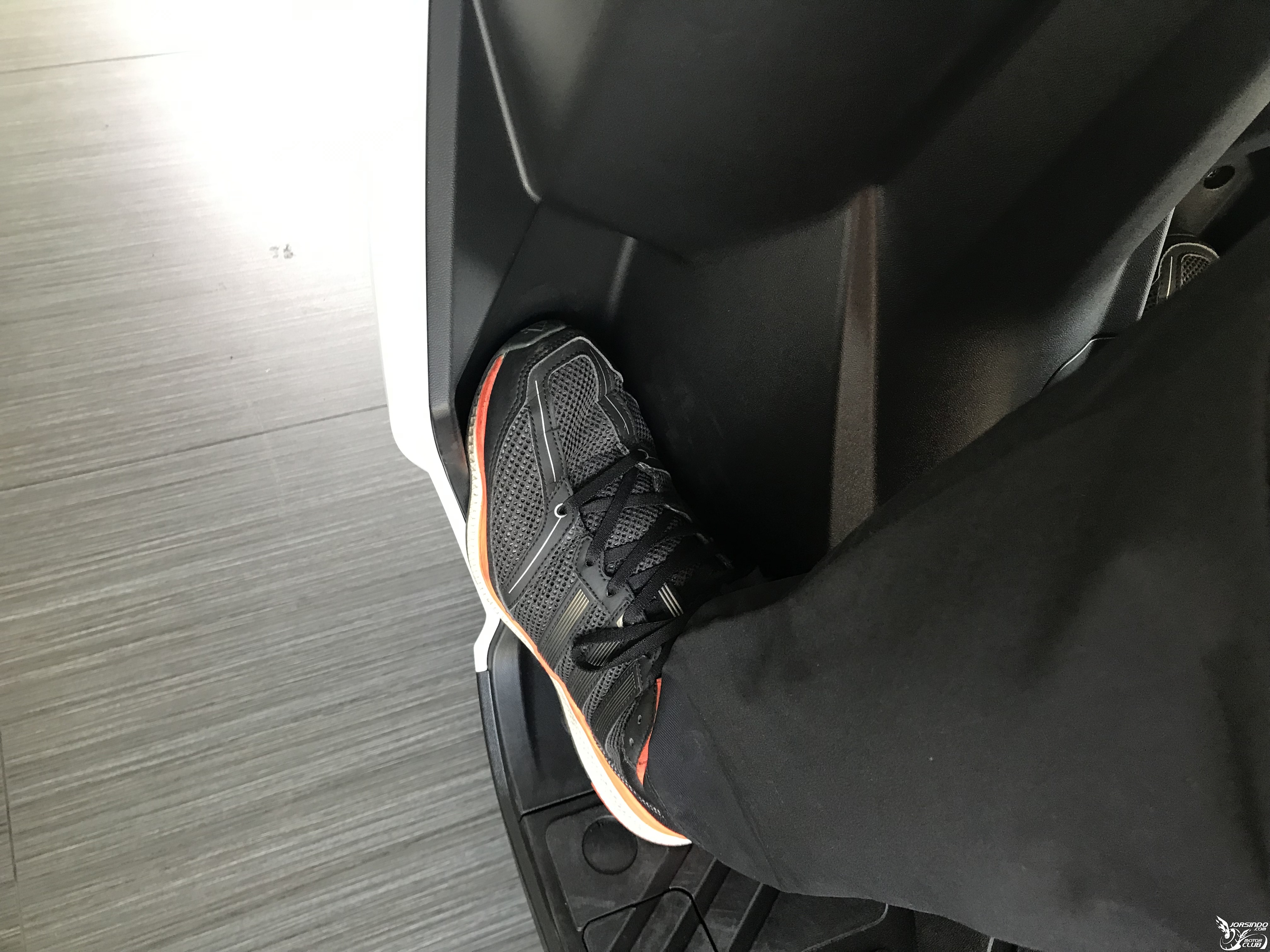 我給AEON一次機會，STR300預購與試乘7294|小老婆汽機車資訊網