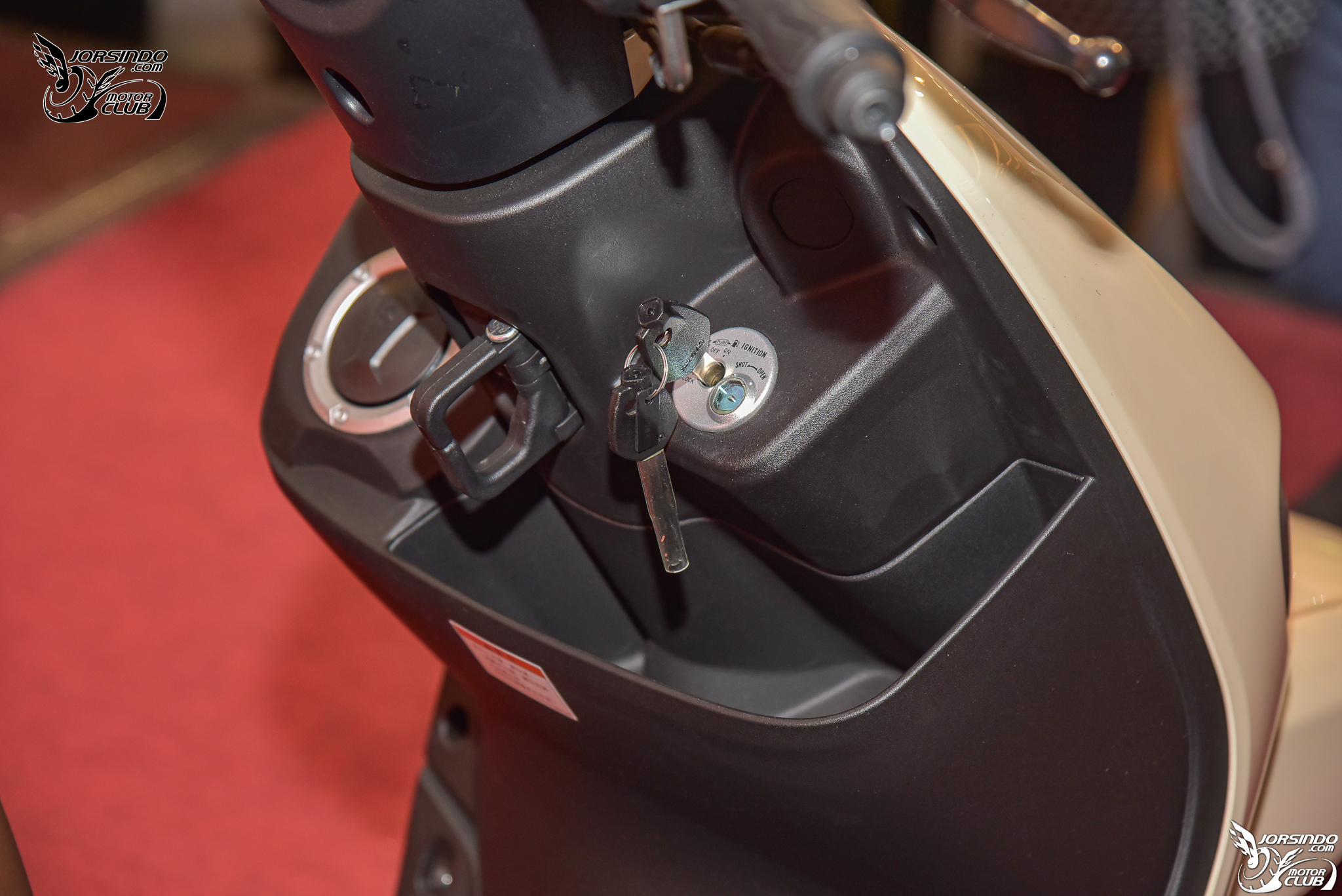 SUZUKI 全新國民小車 SUI 125「水」漾登場！最低只要 56,700！8024|小老婆汽機車資訊網