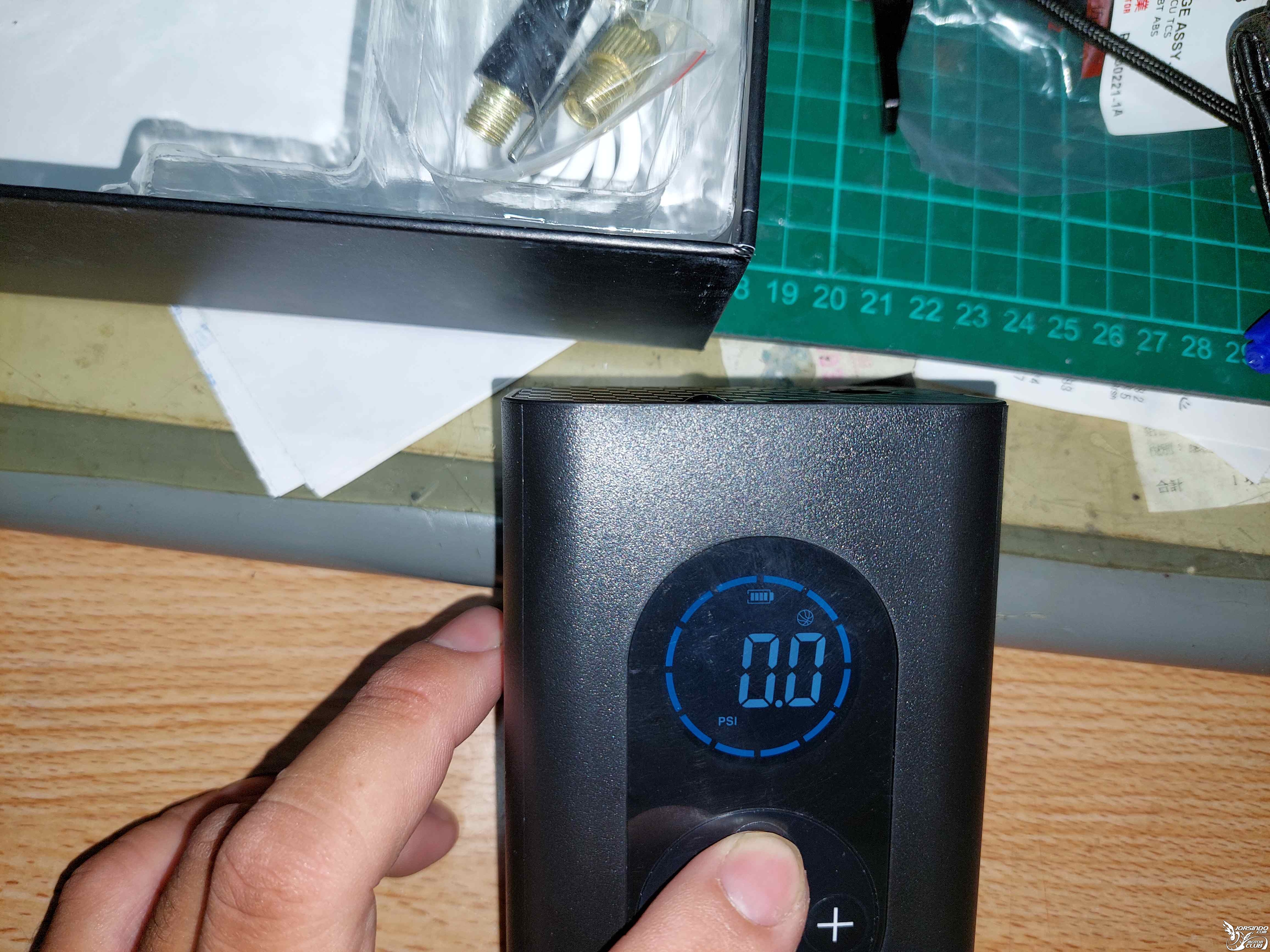 T-288-DUNU LAB充電式打氣機開箱1124|小老婆汽機車資訊網