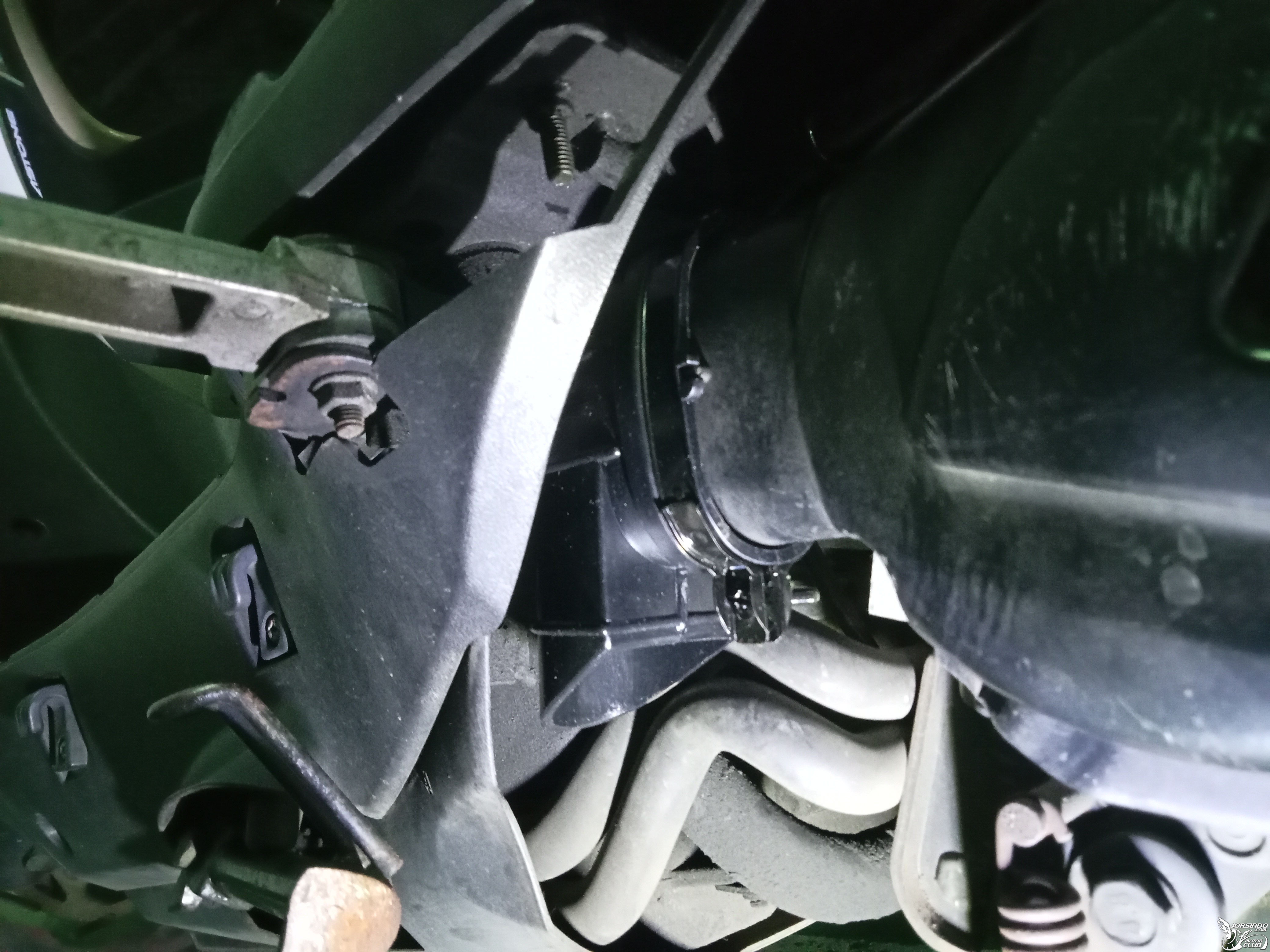X-HOT 150 傳動箱進氣口改良件2584|小老婆汽機車資訊網