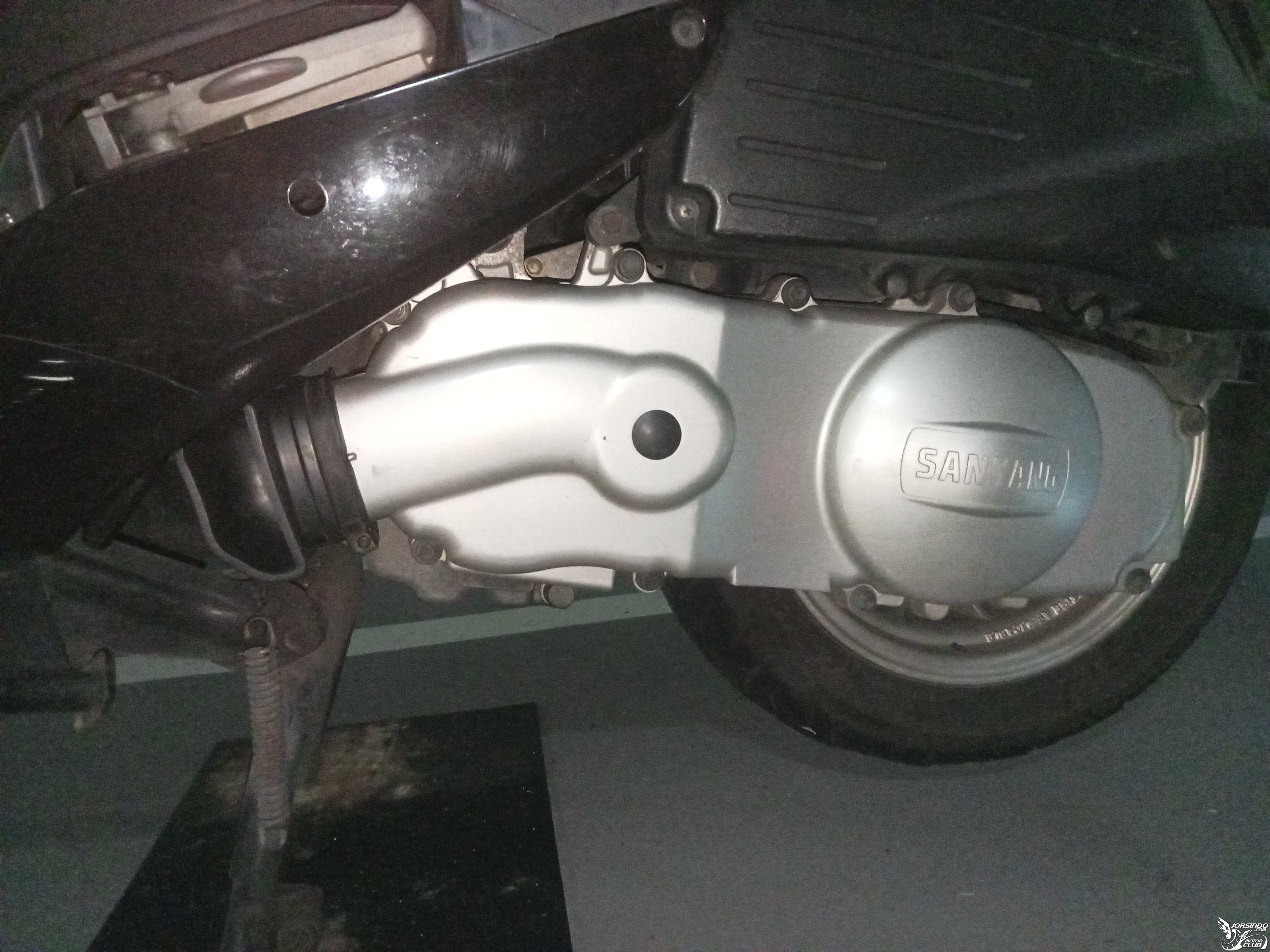 X-HOT 150 傳動箱進氣口改良件2706|小老婆汽機車資訊網