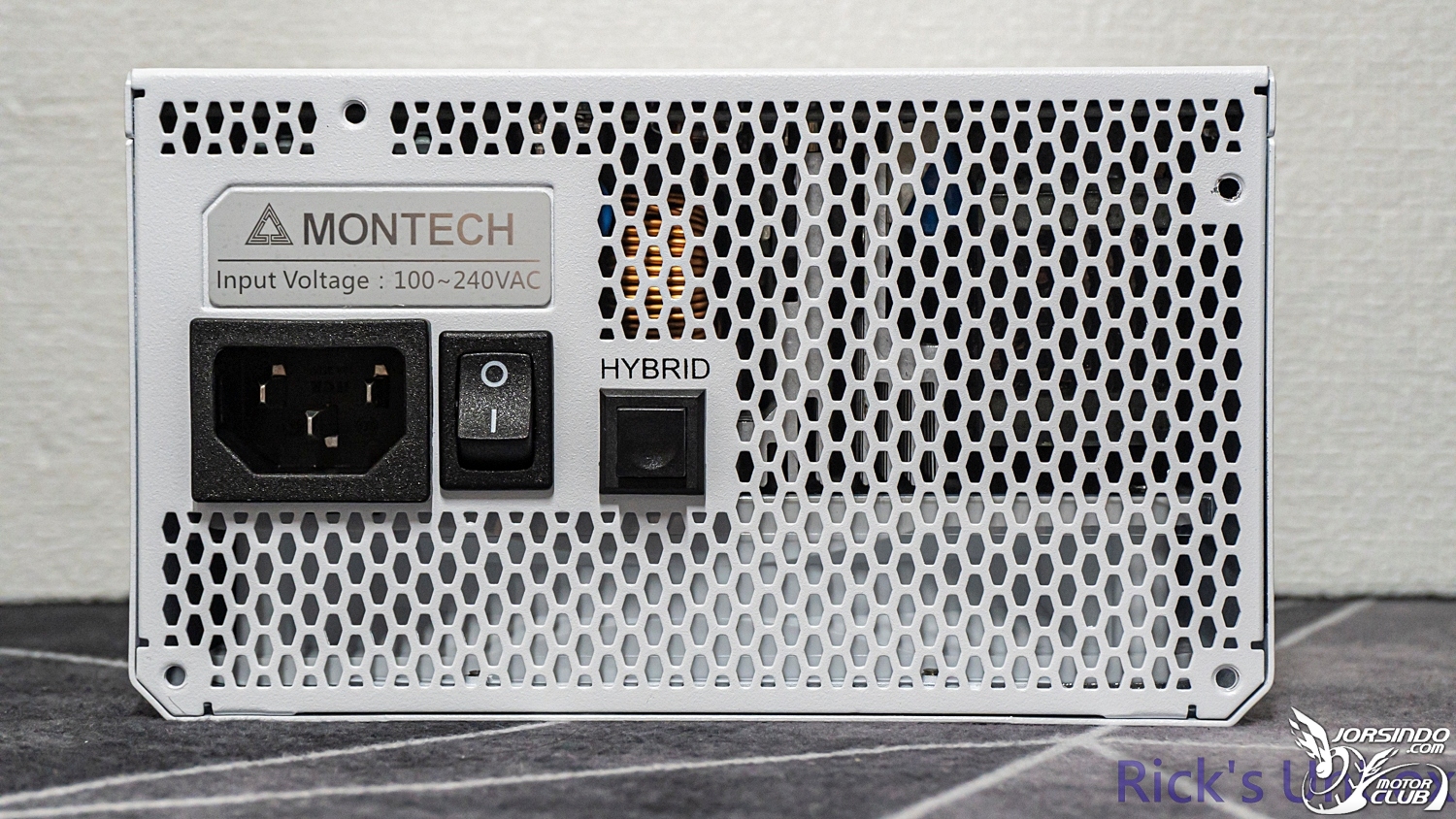【開箱】MONTECH KING 65 PRO WHITE ft. MONTECH TITAN PLA 850W5911|小老婆汽機車資訊網