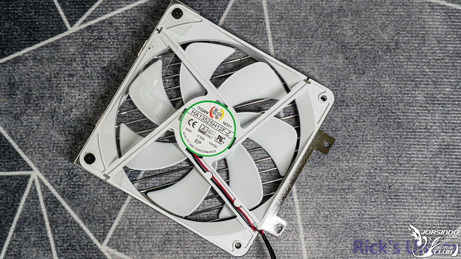 【開箱】MONTECH KING 65 PRO WHITE ft. MONTECH TITAN PLA 850W2437|小老婆汽機車資訊網