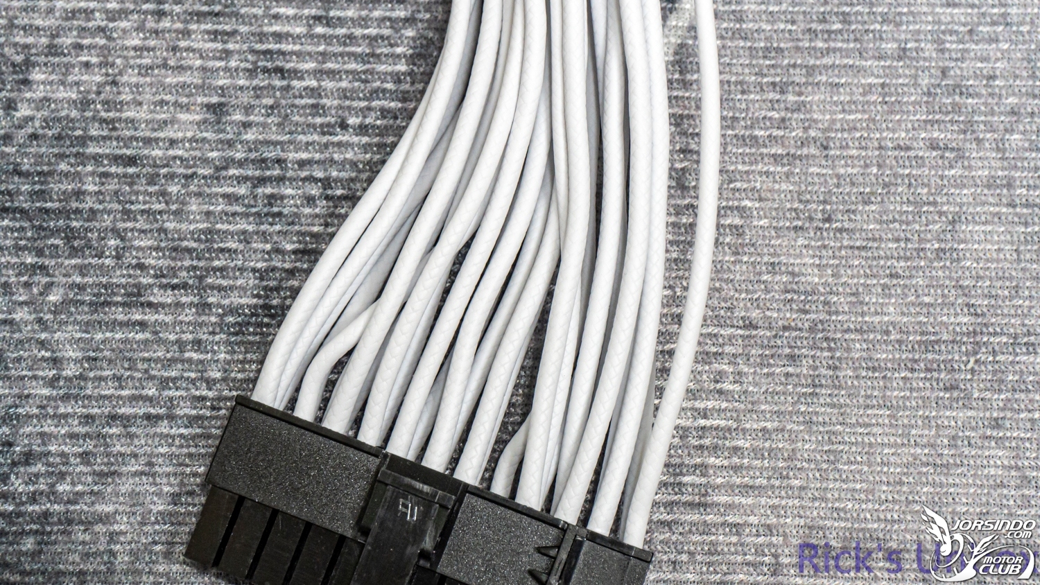 【開箱】MONTECH KING 65 PRO WHITE ft. MONTECH TITAN PLA 850W9810|小老婆汽機車資訊網