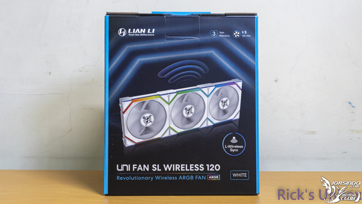 【開箱】訊號"無線化"風扇 EP.1 | LIAN LI UNI FAN SL WIRELESS 120 WHITE3629|小老婆汽機車資訊網