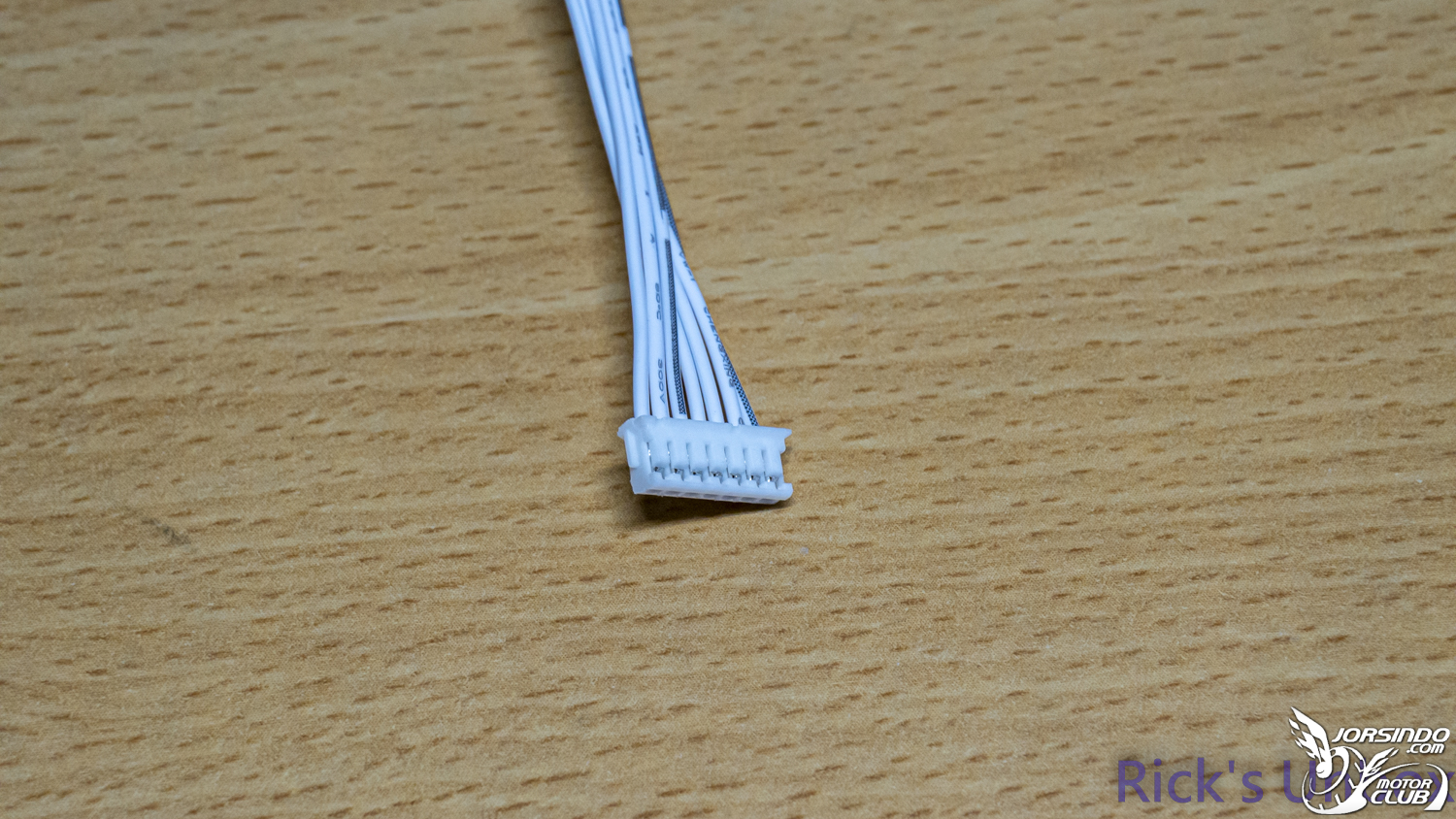 【開箱】訊號"無線化"風扇 EP.1 | LIAN LI UNI FAN SL WIRELESS 120 WHITE6962|小老婆汽機車資訊網