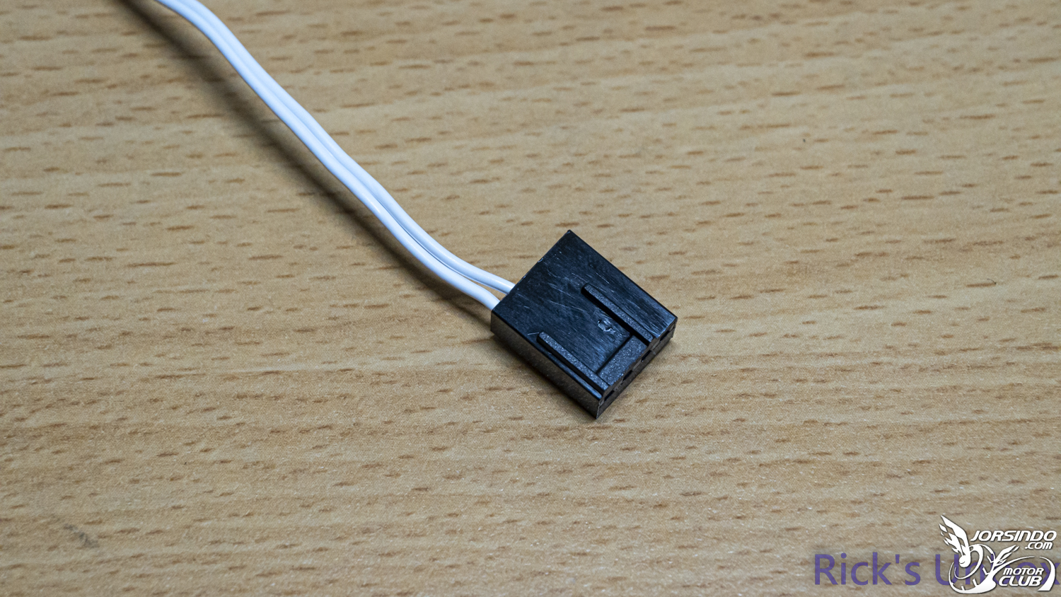【開箱】訊號"無線化"風扇 EP.1 | LIAN LI UNI FAN SL WIRELESS 120 WHITE6395|小老婆汽機車資訊網