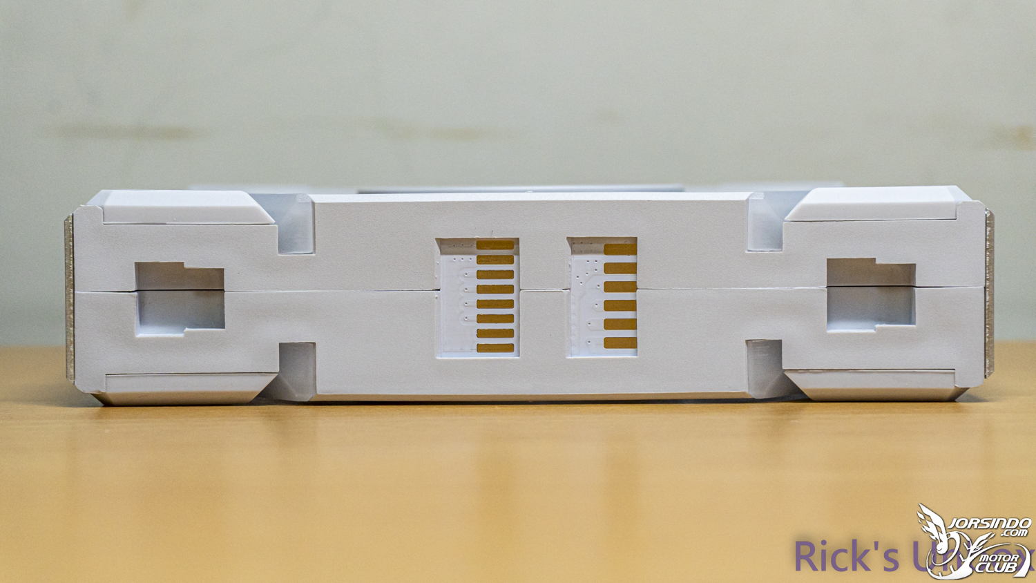 【開箱】訊號"無線化"風扇 EP.1 | LIAN LI UNI FAN SL WIRELESS 120 WHITE9213|小老婆汽機車資訊網