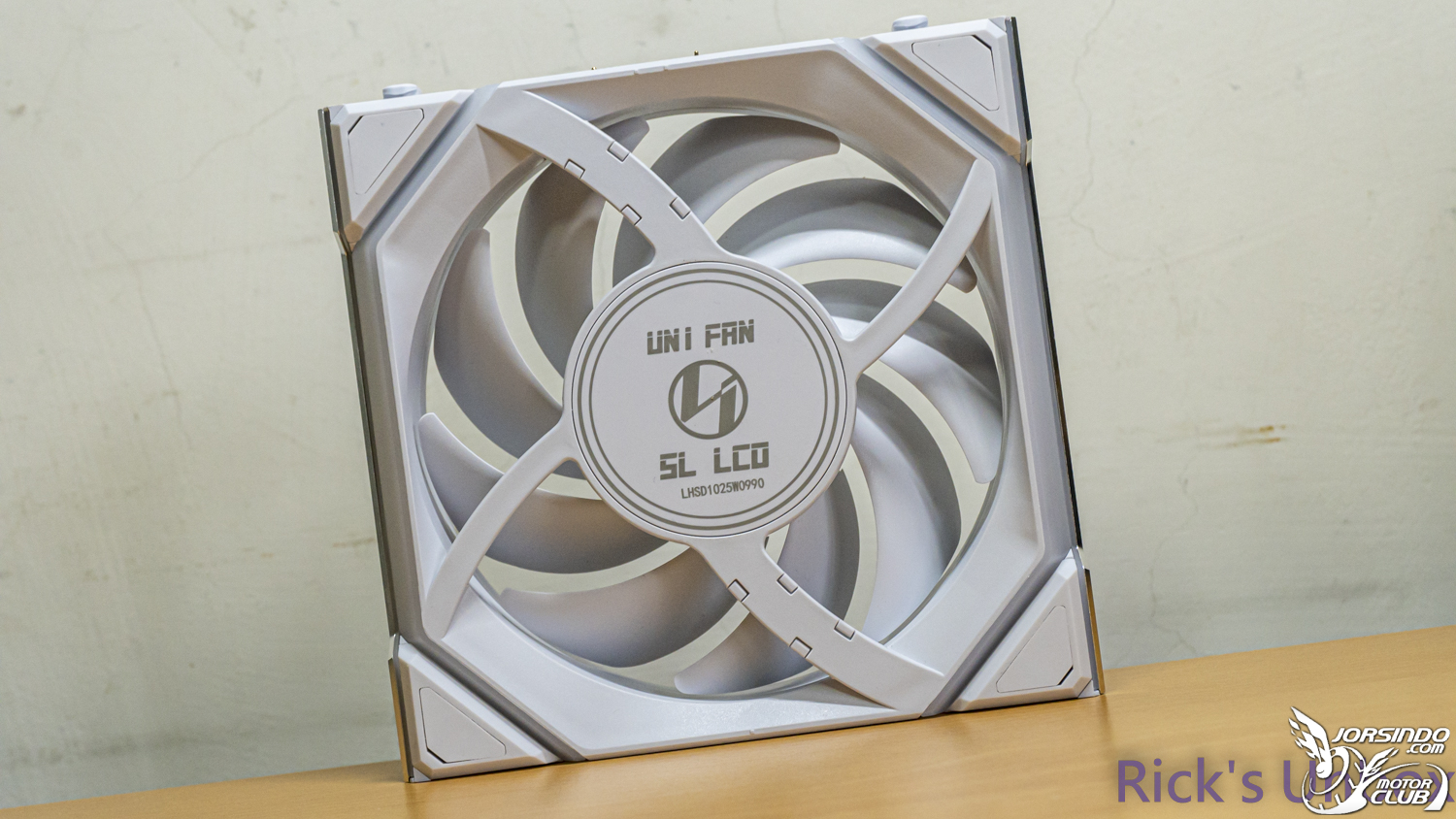 【開箱】訊號"無線化"風扇 EP.1 | LIAN LI UNI FAN SL WIRELESS 120 WHITE5756|小老婆汽機車資訊網