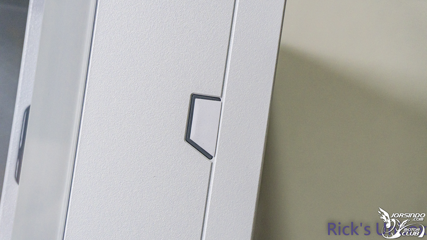 【開箱】緊湊卻更獨特全面 | LIAN LI O11 VISION COMPACT WHITE4981|小老婆汽機車資訊網
