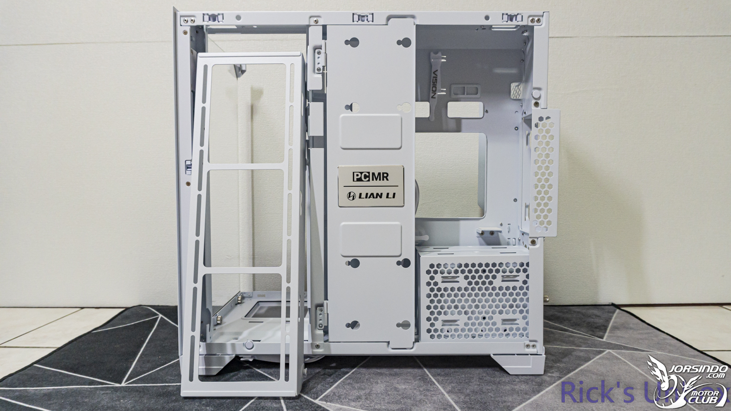 【開箱】緊湊卻更獨特全面 | LIAN LI O11 VISION COMPACT WHITE5563|小老婆汽機車資訊網