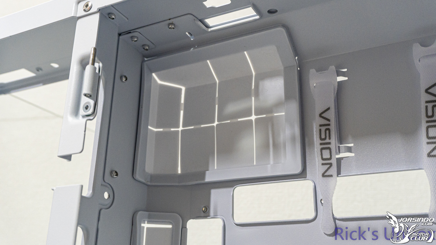 【開箱】緊湊卻更獨特全面 | LIAN LI O11 VISION COMPACT WHITE6259|小老婆汽機車資訊網