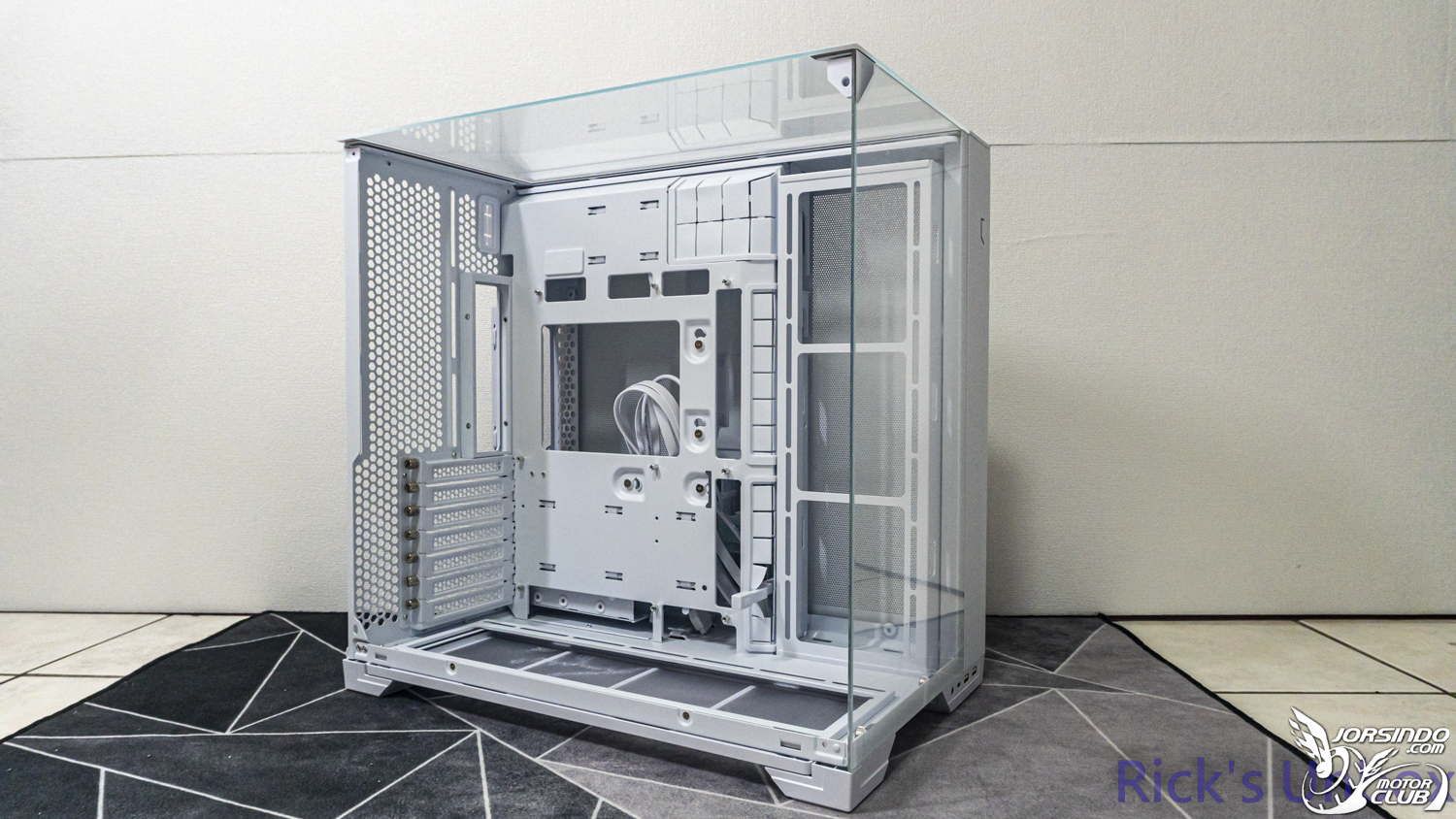 【開箱】緊湊卻更獨特全面 | LIAN LI O11 VISION COMPACT WHITE1501|小老婆汽機車資訊網