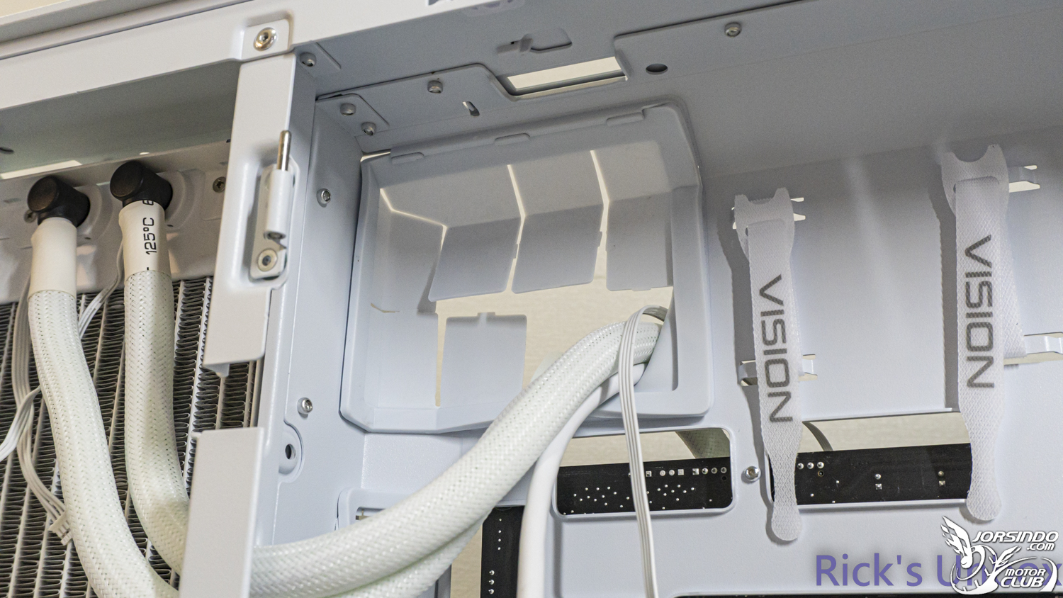 【開箱】緊湊卻更獨特全面 | LIAN LI O11 VISION COMPACT WHITE3803|小老婆汽機車資訊網