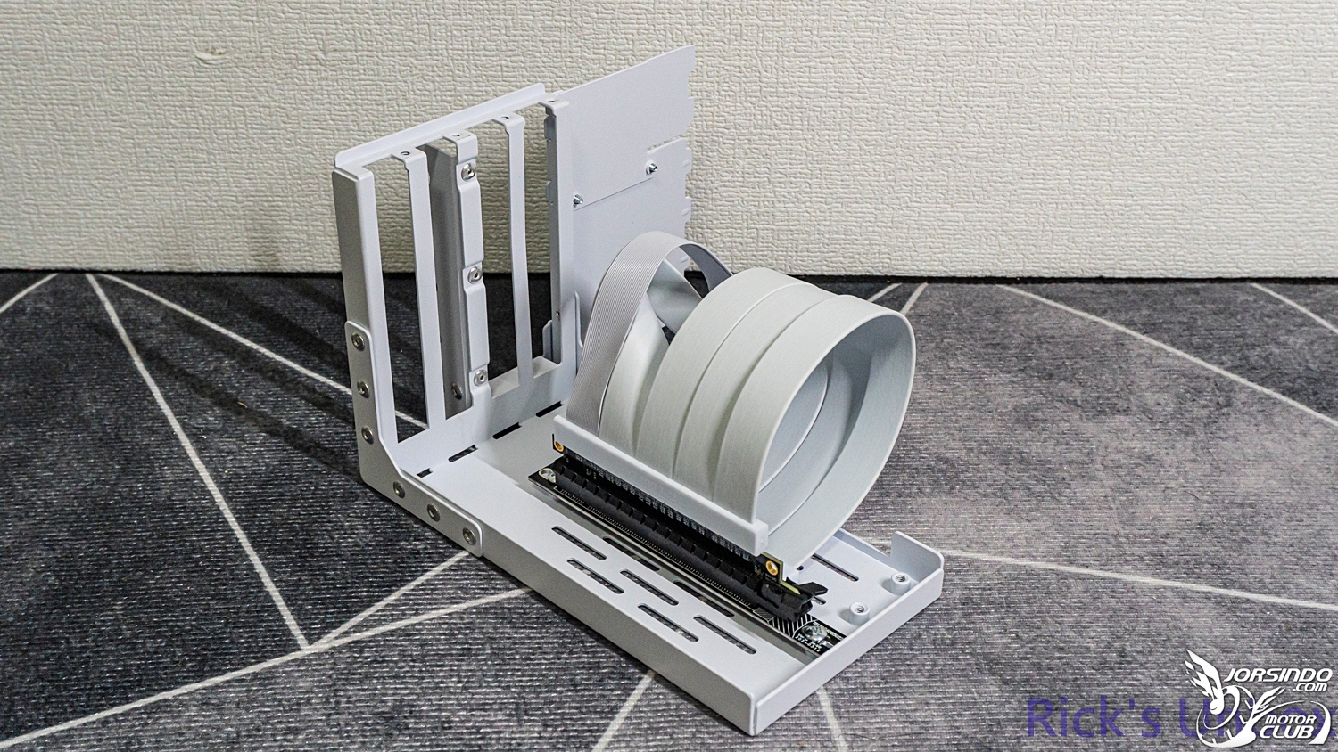 【開箱】緊湊卻更獨特全面 | LIAN LI O11 VISION COMPACT WHITE426|小老婆汽機車資訊網