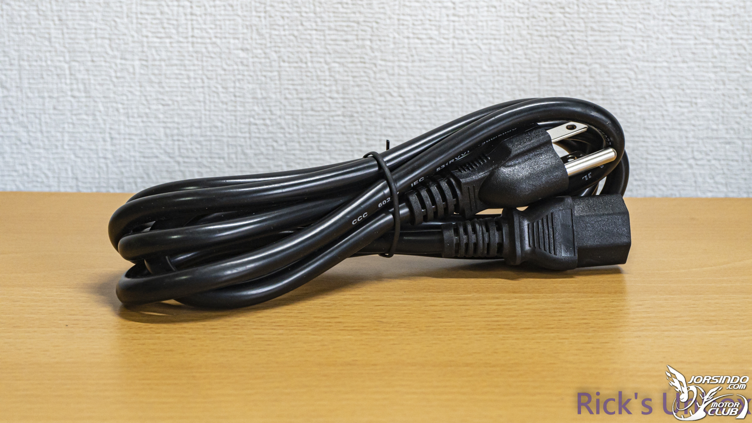 【開箱】主流認證全白色電源 | Kiss Quiet SILENT G3 850 WHITE2162|小老婆汽機車資訊網