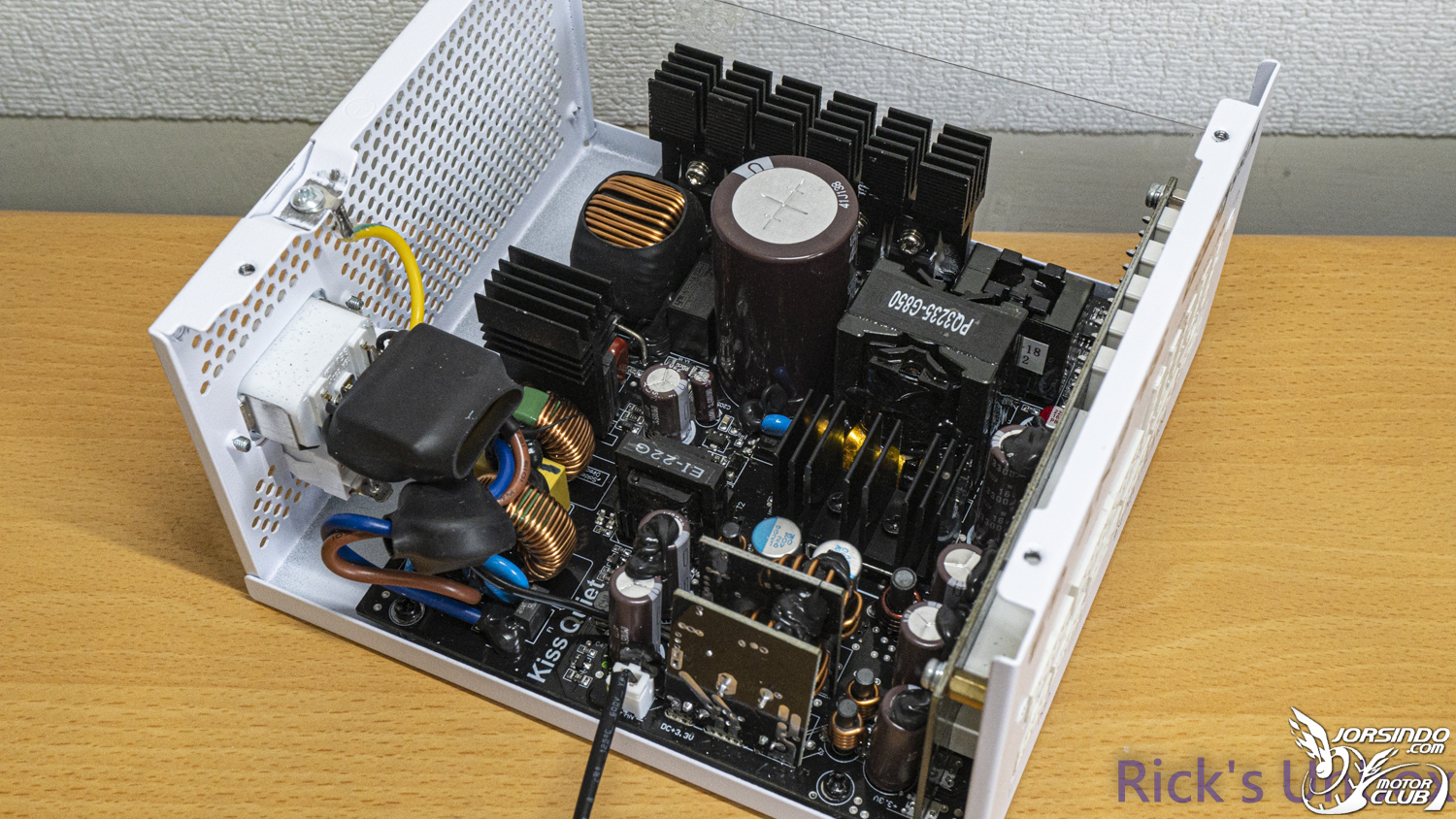 【開箱】主流認證全白色電源 | Kiss Quiet SILENT G3 850 WHITE5455|小老婆汽機車資訊網