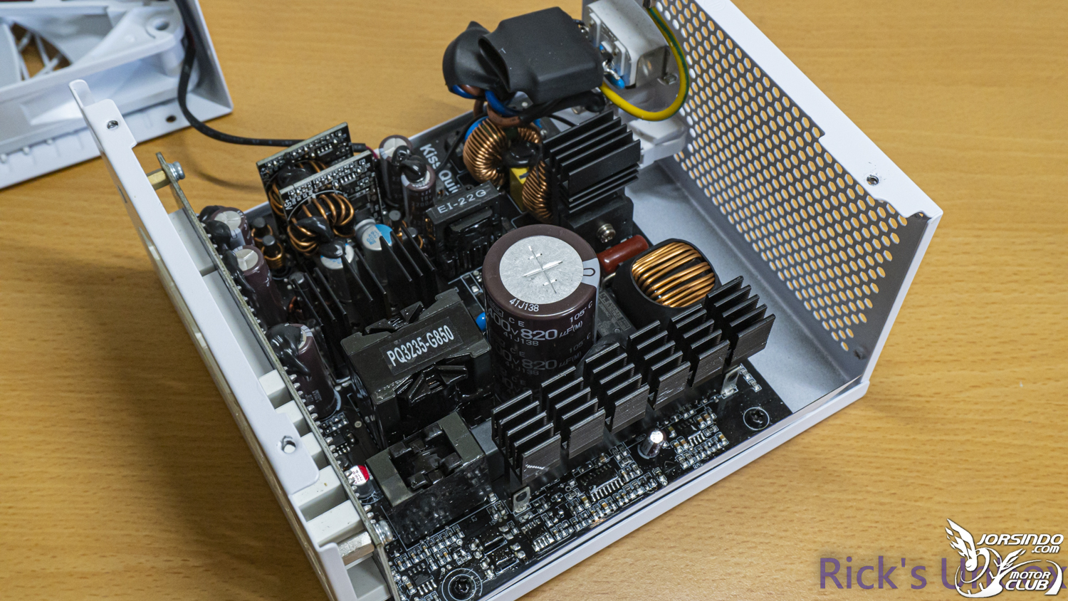 【開箱】主流認證全白色電源 | Kiss Quiet SILENT G3 850 WHITE6775|小老婆汽機車資訊網