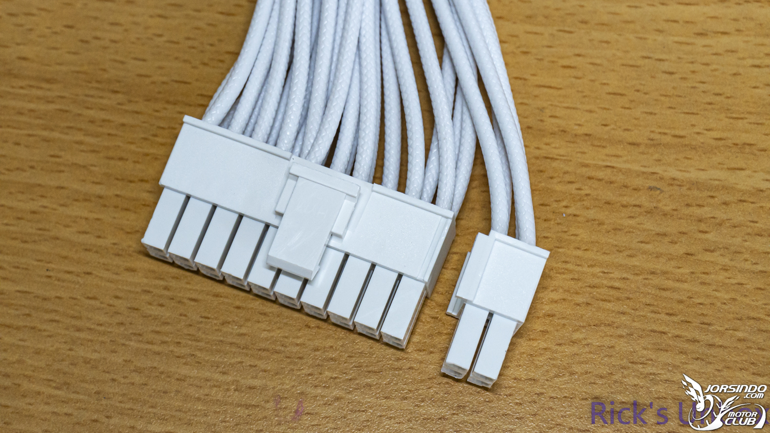 【開箱】主流認證全白色電源 | Kiss Quiet SILENT G3 850 WHITE888|小老婆汽機車資訊網