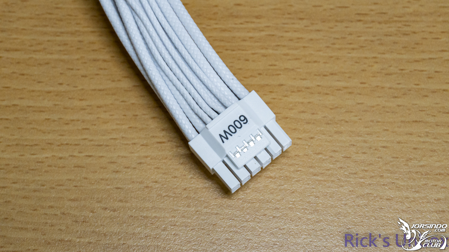 【開箱】主流認證全白色電源 | Kiss Quiet SILENT G3 850 WHITE6071|小老婆汽機車資訊網