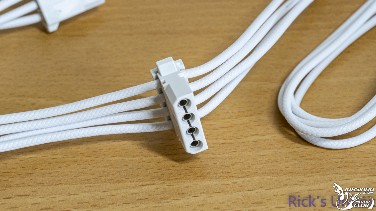 【開箱】主流認證全白色電源 | Kiss Quiet SILENT G3 850 WHITE7105|小老婆汽機車資訊網