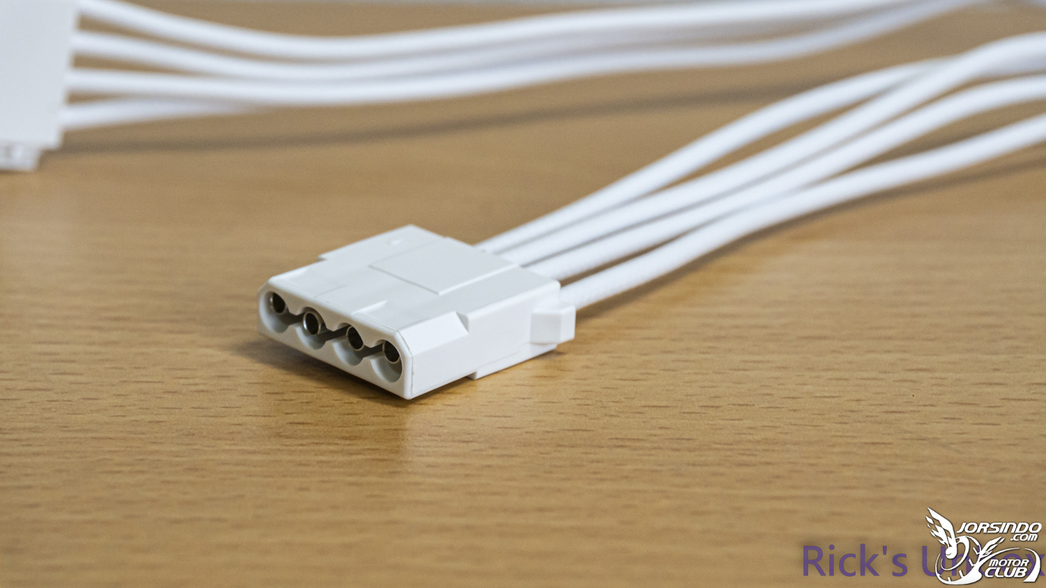 【開箱】主流認證全白色電源 | Kiss Quiet SILENT G3 850 WHITE4214|小老婆汽機車資訊網