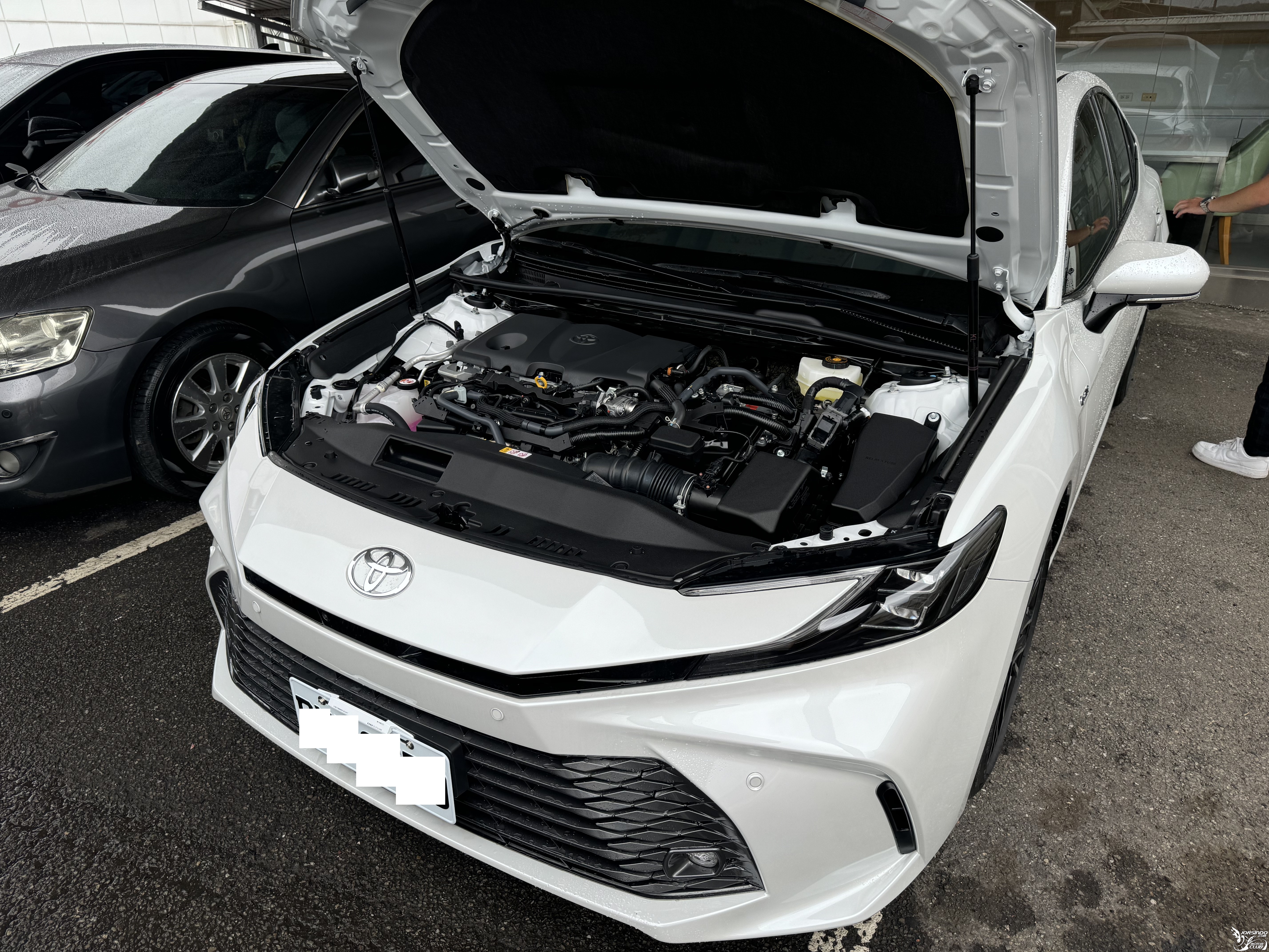 9Th Camry 2.5 HEV 購車與改裝記錄：從原廠到個性化提升807|小老婆汽機車資訊網