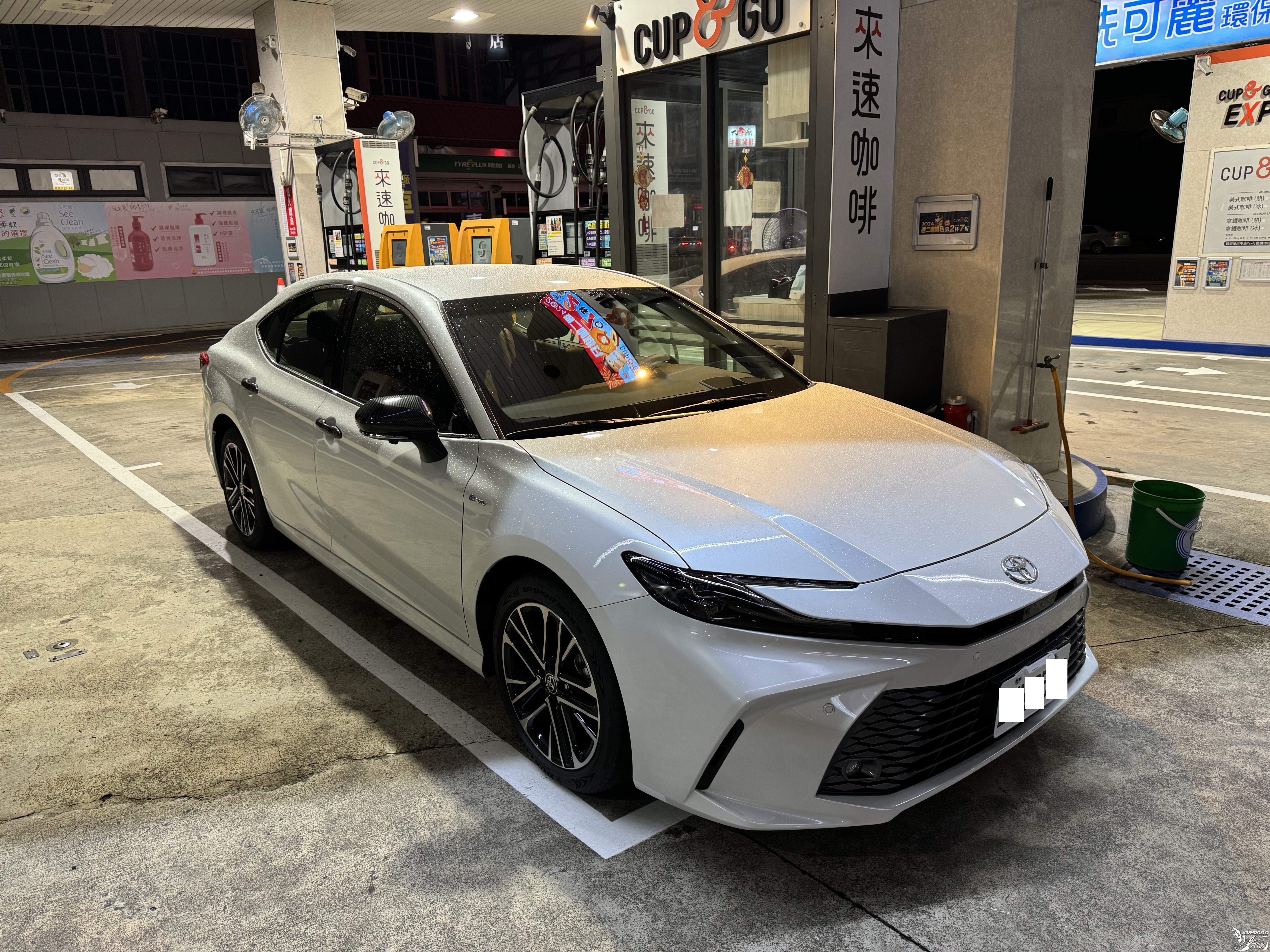 9Th Camry 2.5 HEV 購車與改裝記錄：從原廠到個性化提升4866|小老婆汽機車資訊網