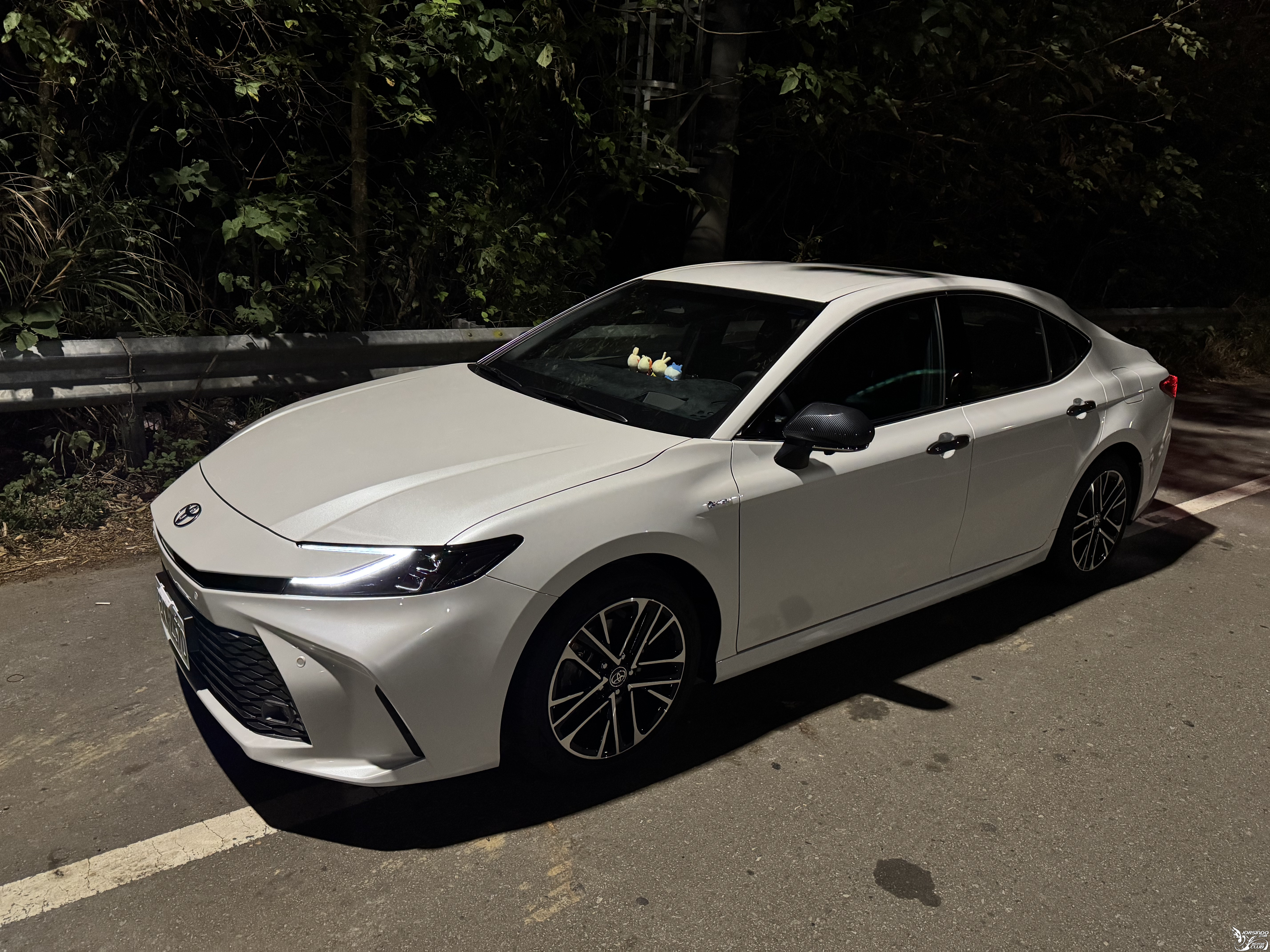9Th Camry 2.5 HEV 購車與改裝記錄：從原廠到個性化提升7840|小老婆汽機車資訊網