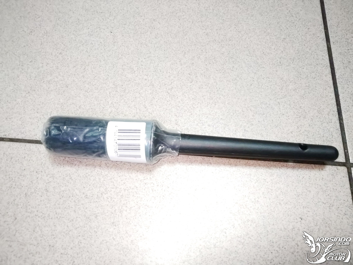 專為小型越野車設計的手動拆胎機，Rabaconda Mini Tire Changer8015|小老婆汽機車資訊網