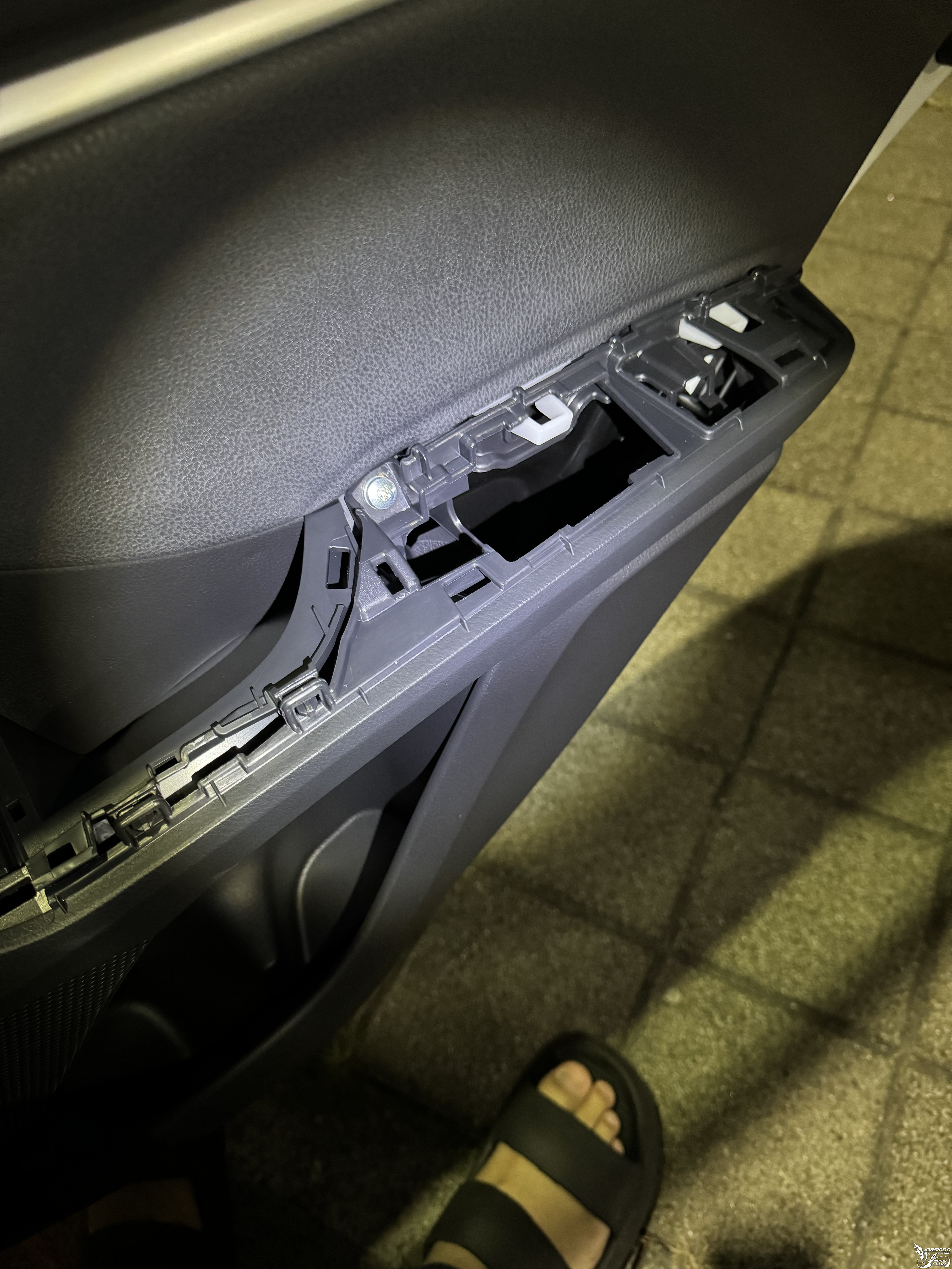 9Th Camry 2.5 HEV 購車與改裝記錄：從原廠到個性化提升2081|小老婆汽機車資訊網
