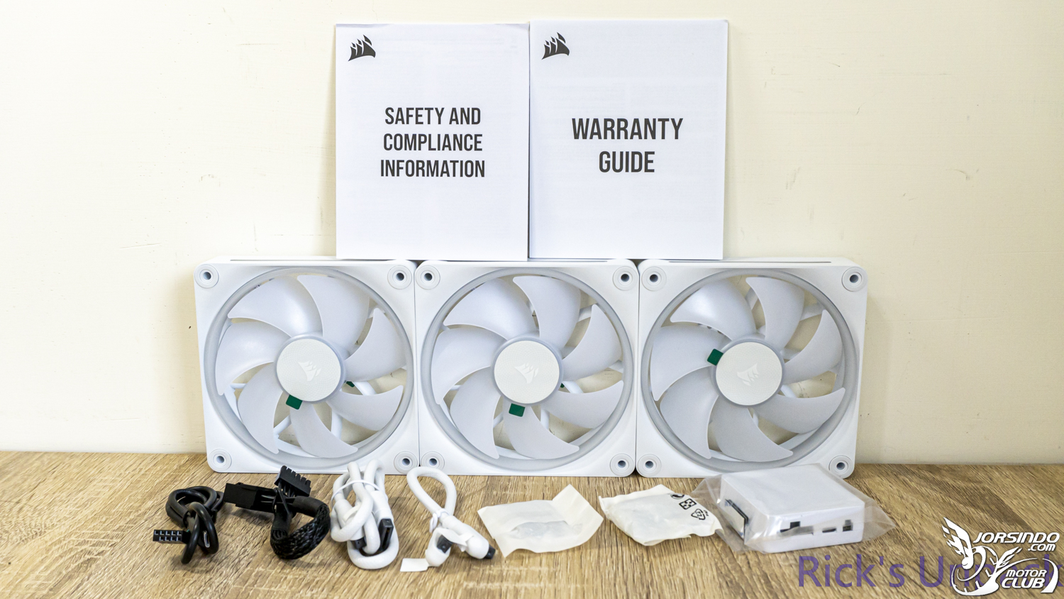 【開箱】iCUE LiNK新燈效風扇 | CORSAIR iCUE LiNK LX120 RGB WHITE FANS1395|小老婆汽機車資訊網