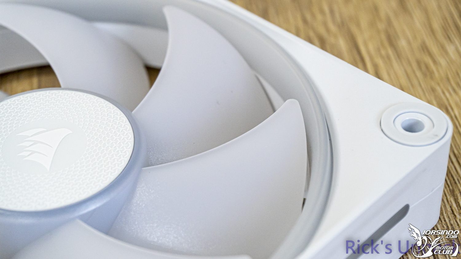 【開箱】iCUE LiNK新燈效風扇 | CORSAIR iCUE LiNK LX120 RGB WHITE FANS4603|小老婆汽機車資訊網