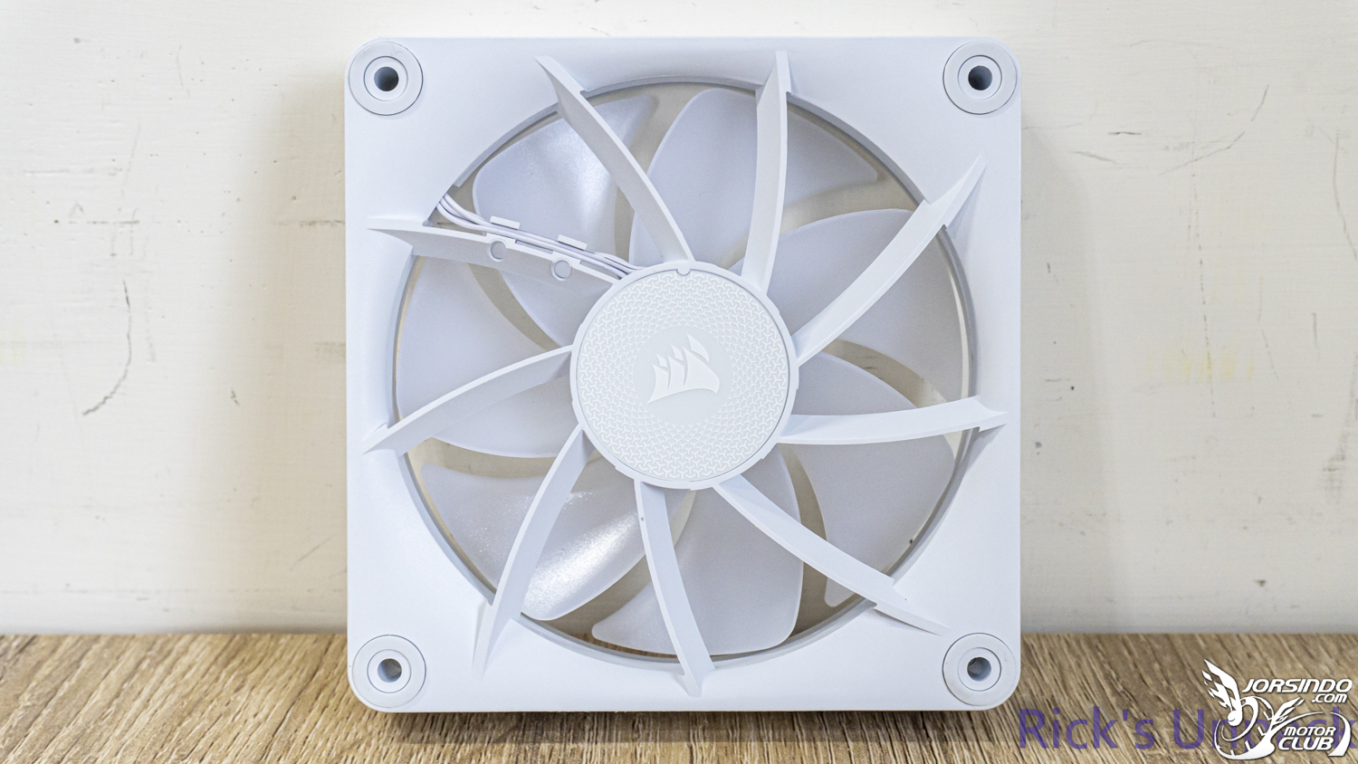 【開箱】iCUE LiNK新燈效風扇 | CORSAIR iCUE LiNK LX120 RGB WHITE FANS2647|小老婆汽機車資訊網