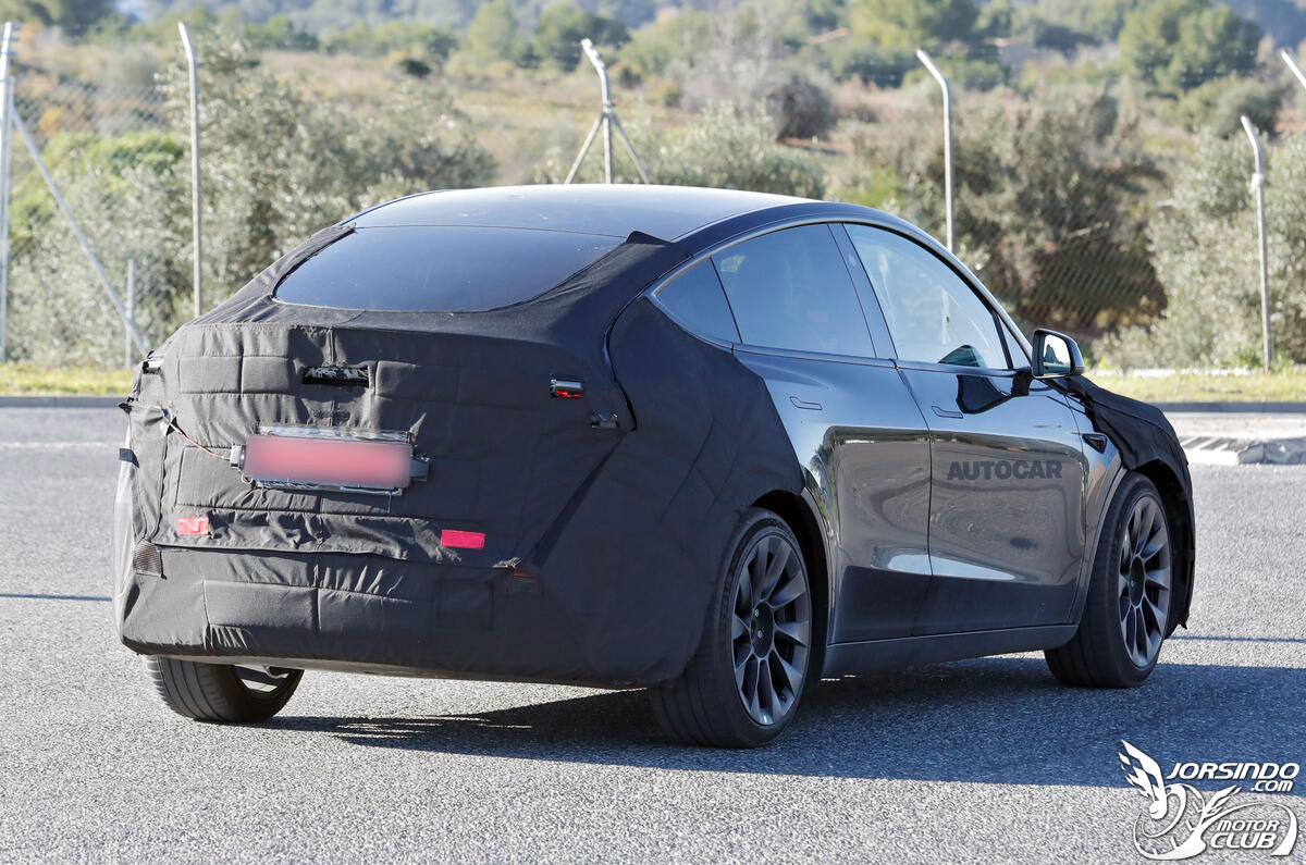 Tesla小改款Model Y諜照曝光，預計今年稍晚登場2117|小老婆汽機車資訊網