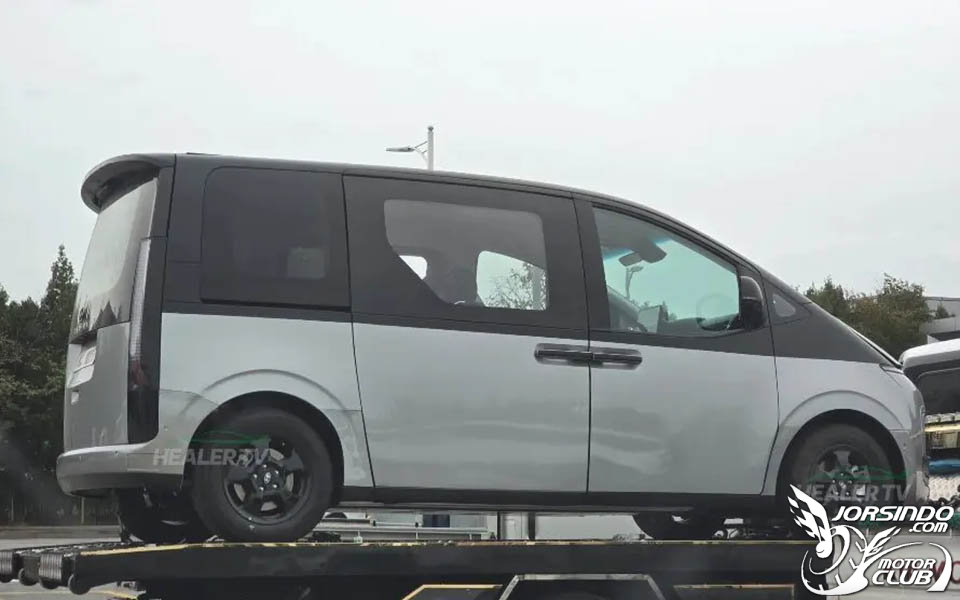後懸/軸距縮短、今年發表！Hyundai Staria EV無偽裝諜照曝光4034|小老婆汽機車資訊網