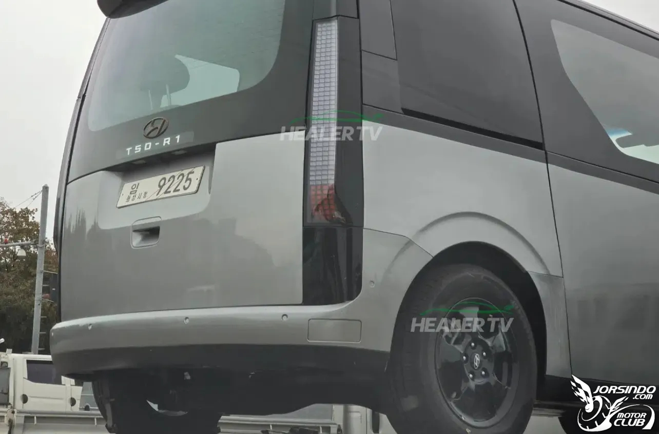 後懸/軸距縮短、今年發表！Hyundai Staria EV無偽裝諜照曝光9489|小老婆汽機車資訊網