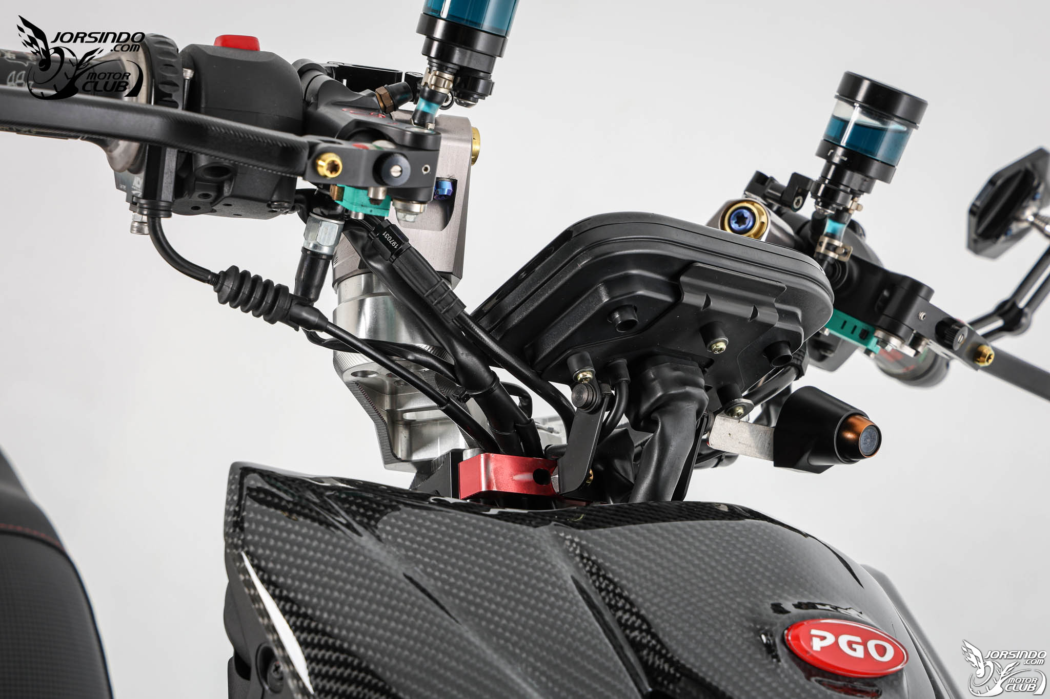 [改裝車專題] 紅鬃烈馬 - PGO TIG Naked 裸把登場5850|小老婆汽機車資訊網