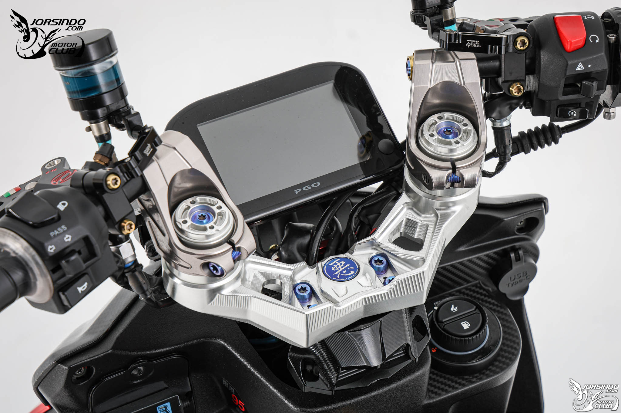 [改裝車專題] 紅鬃烈馬 - PGO TIG Naked 裸把登場3650|小老婆汽機車資訊網