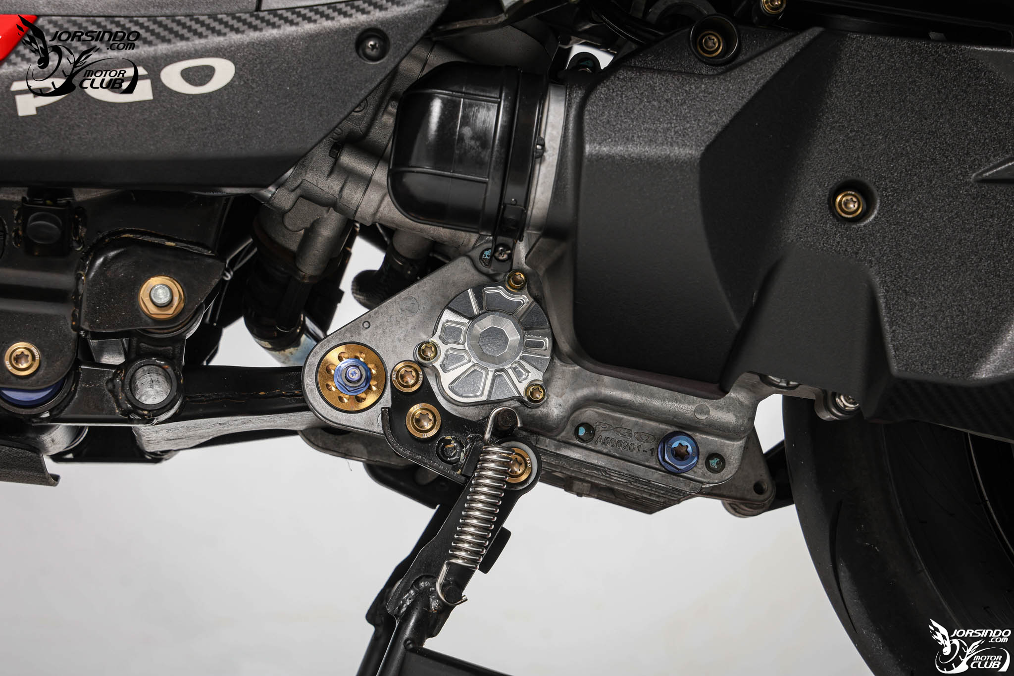 [改裝車專題] 紅鬃烈馬 - PGO TIG Naked 裸把登場236|小老婆汽機車資訊網