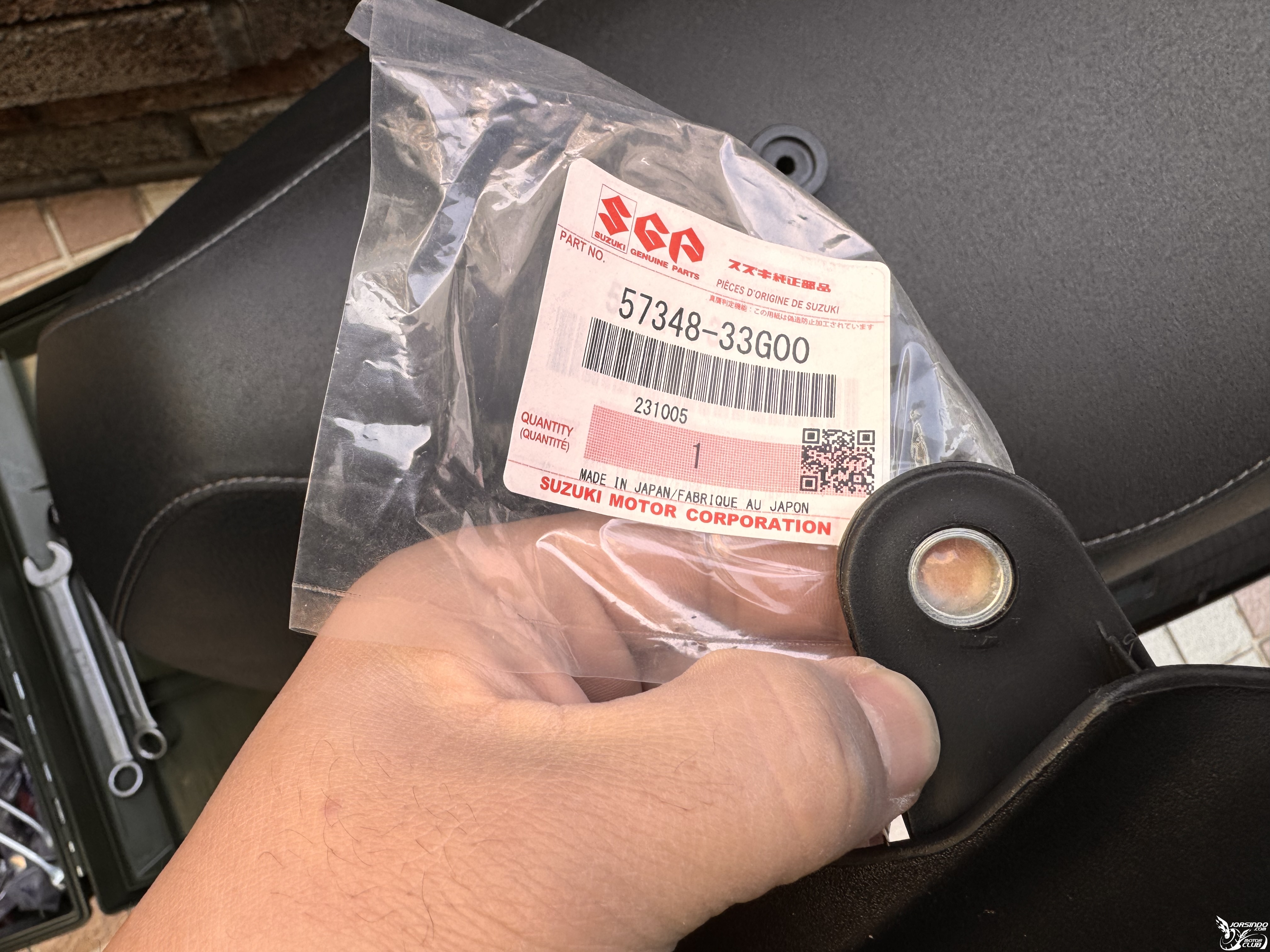 [DIY] SUZUKI Swish 冬天對策 把手護弓 (日規限定)522|小老婆汽機車資訊網