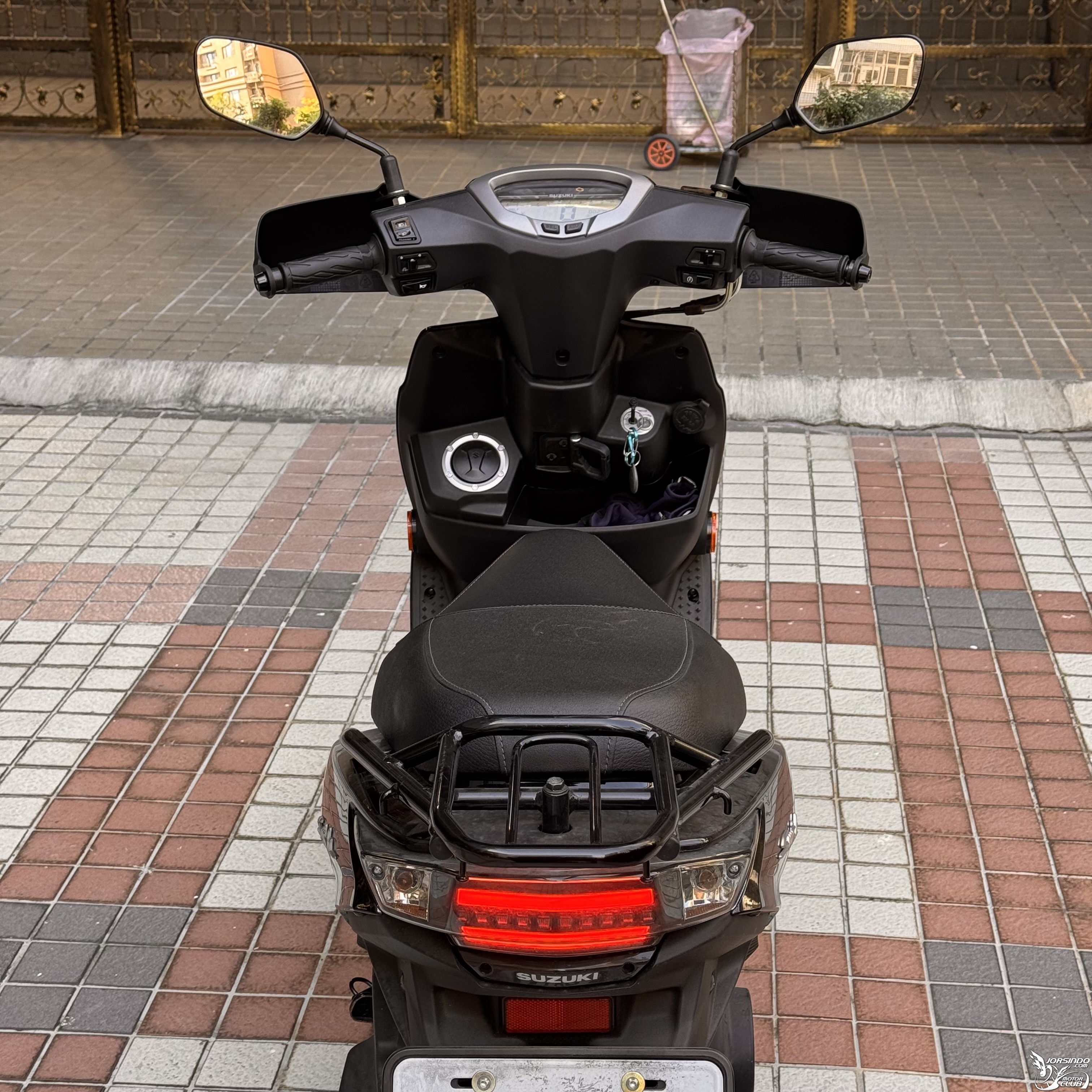 [DIY] SUZUKI Swish 冬天對策 把手護弓 (日規限定)2532|小老婆汽機車資訊網