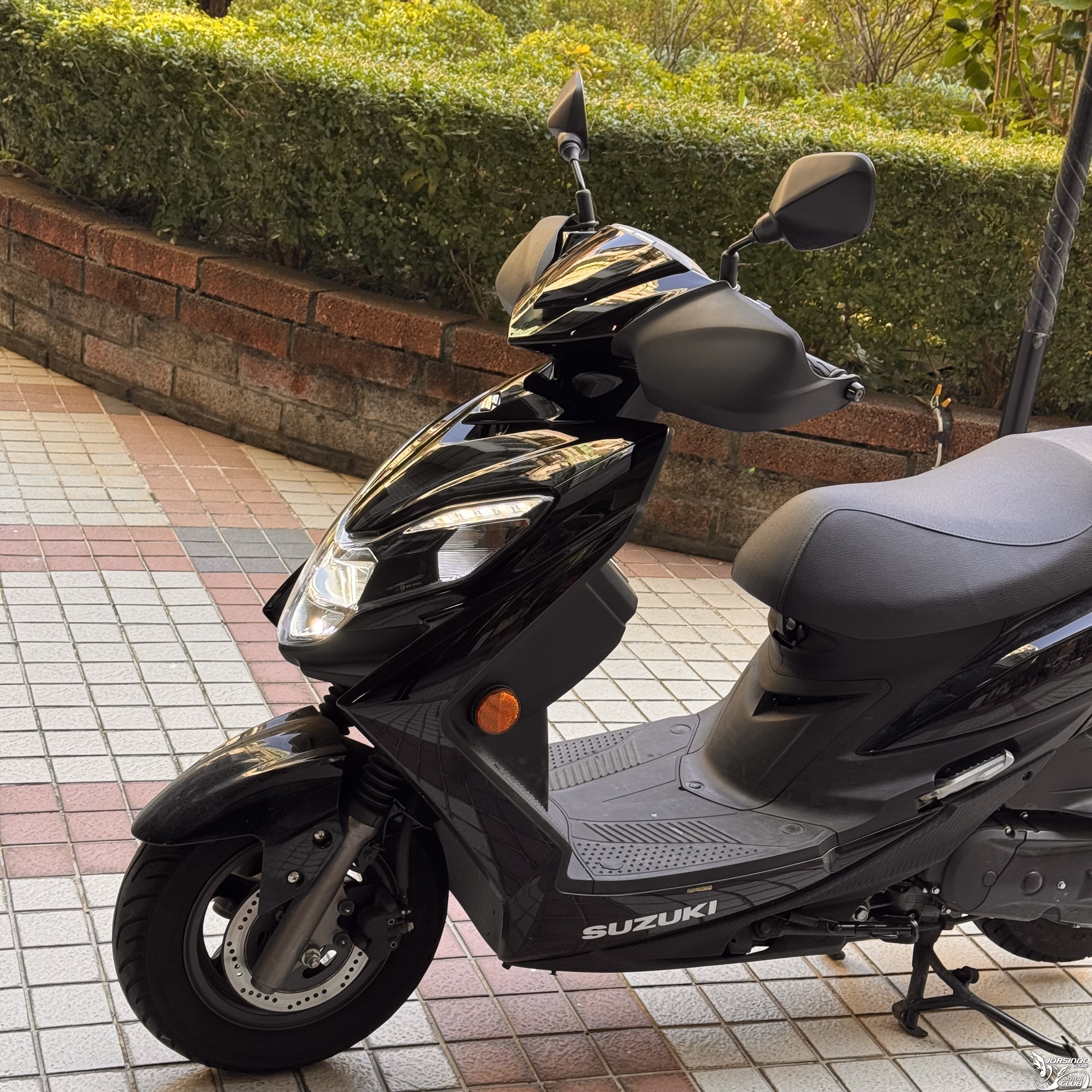 [DIY] SUZUKI Swish 冬天對策 把手護弓 (日規限定)4770|小老婆汽機車資訊網