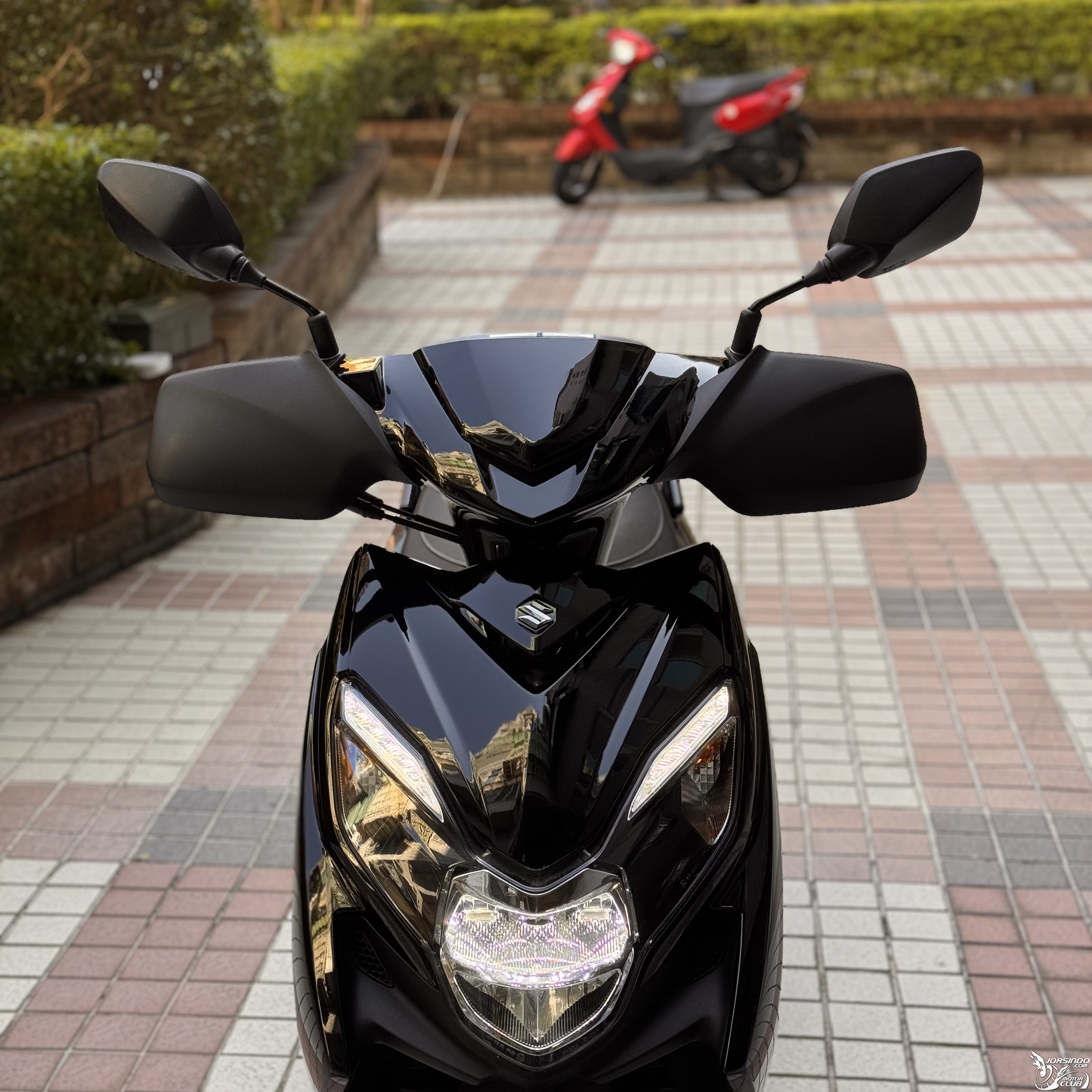 [DIY] SUZUKI Swish 冬天對策 把手護弓 (日規限定)613|小老婆汽機車資訊網